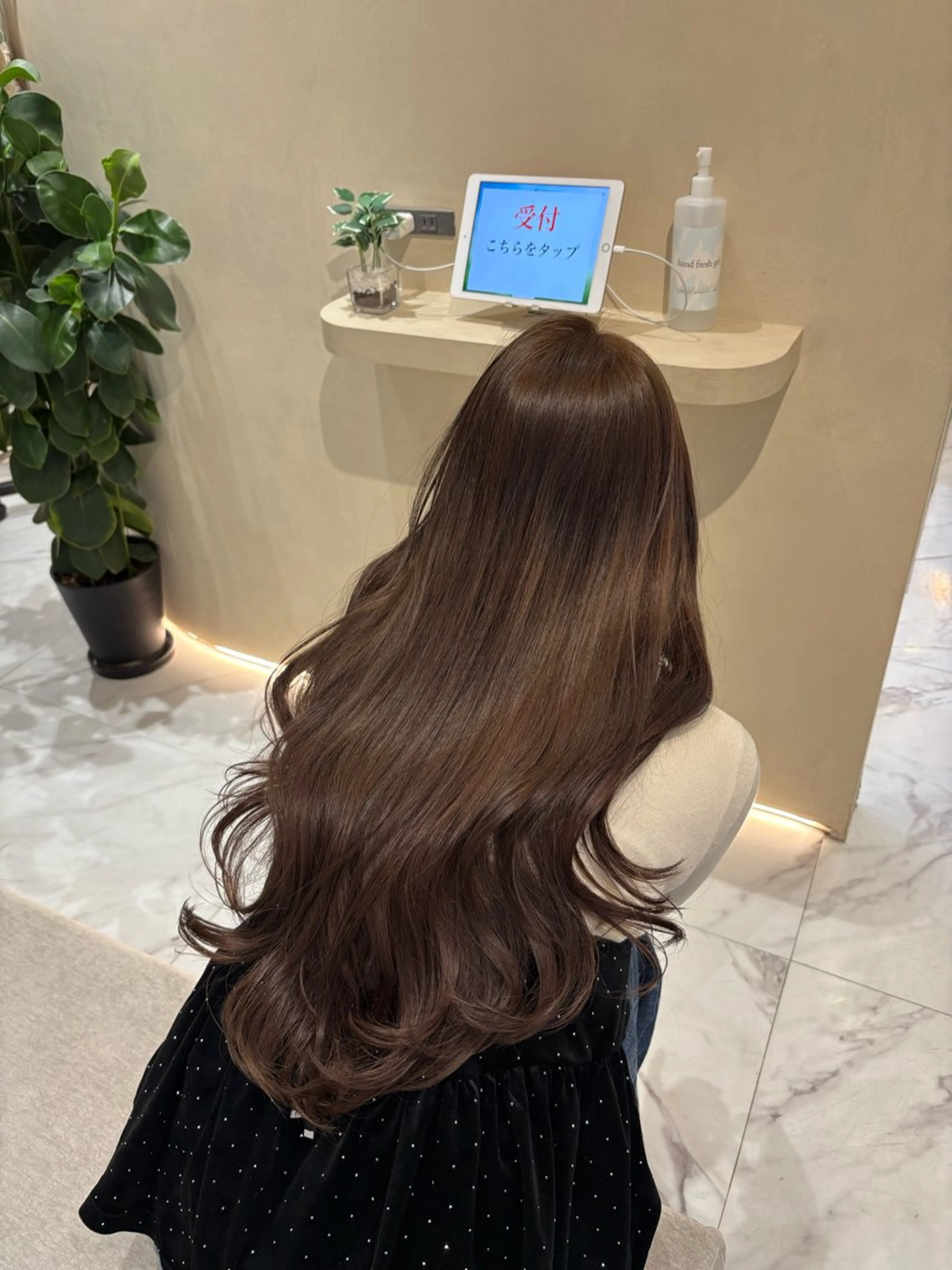 カラー カット ヘアカラー 赤み消しカラー🪽 透明感カラー🪽のあのヘアスタイル