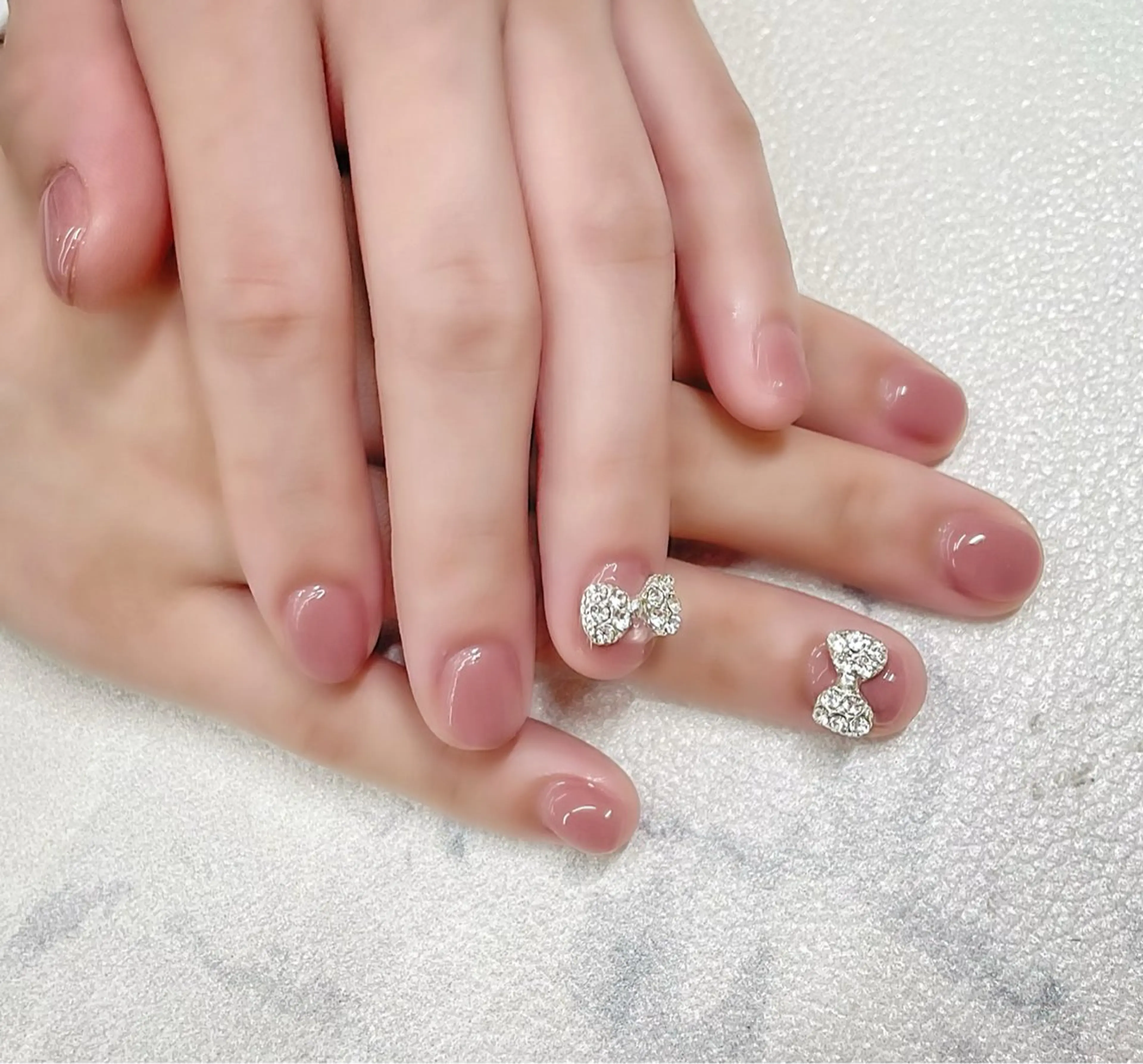 ネイル AYA Reginaのネイルデザイン