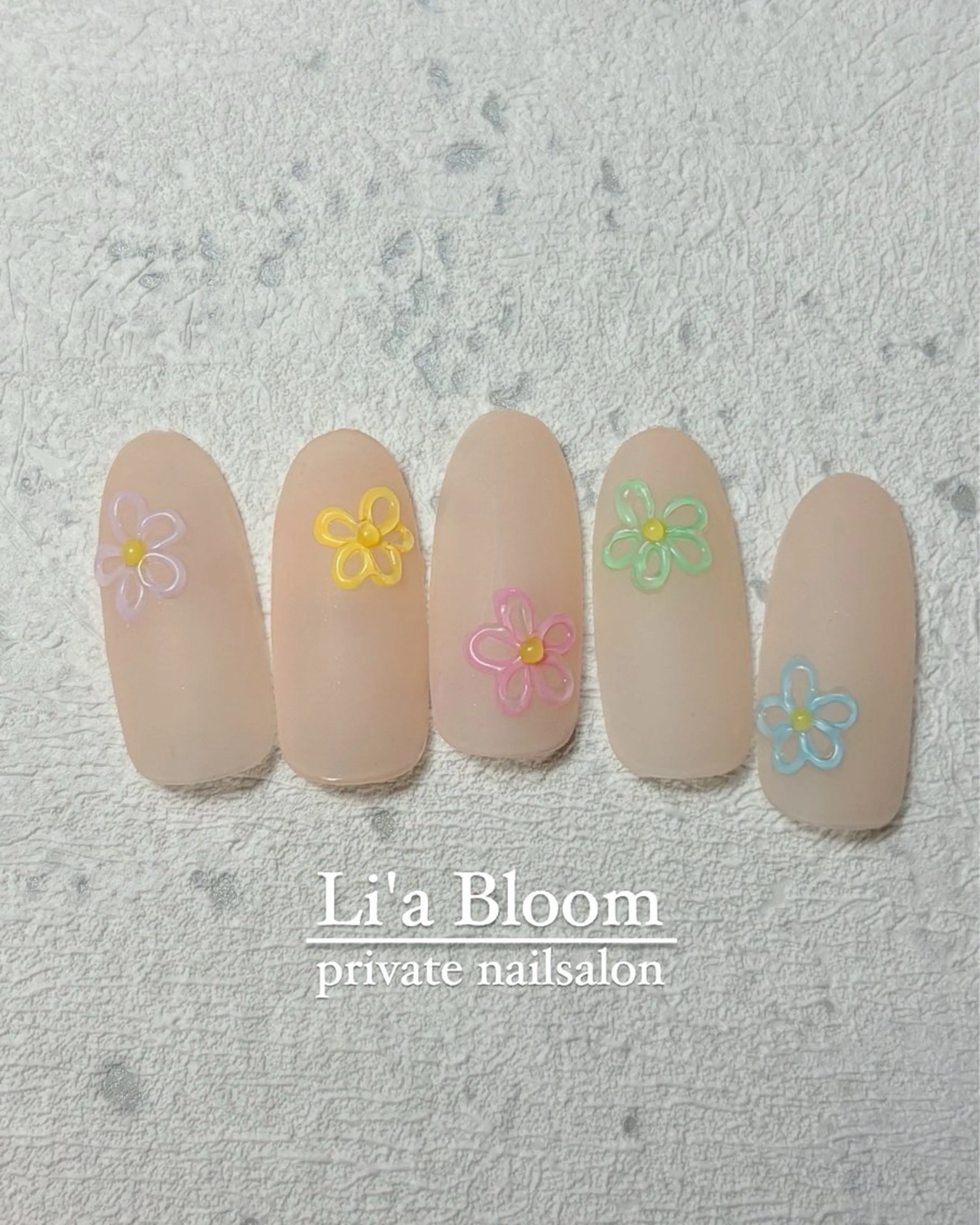 ネイル ハンドネイル Li'a Bloom所属・🦋🤍 madoka🤍のネイルデザイン