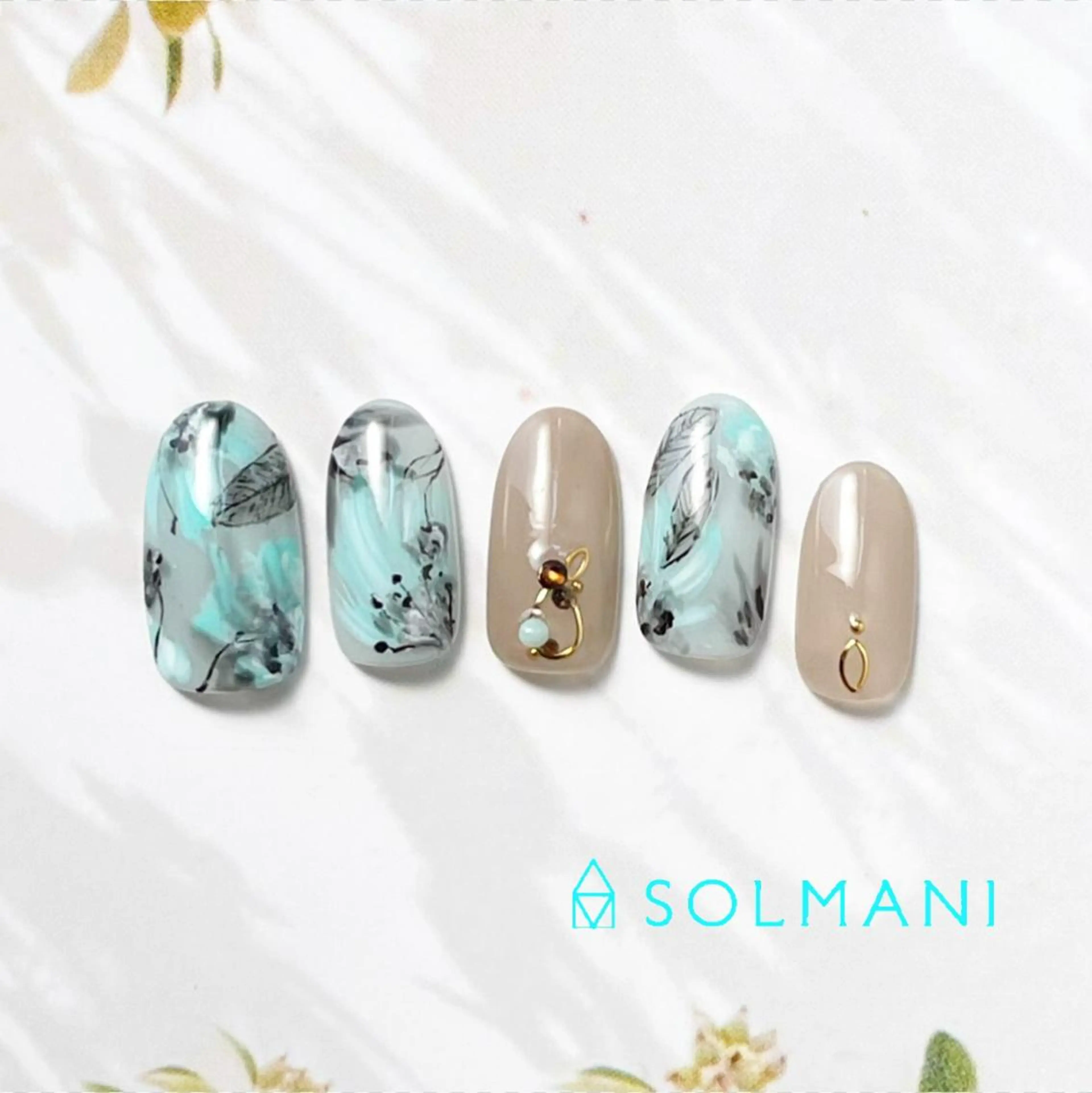 ネイル SOLMANI 予約担当のネイルデザイン