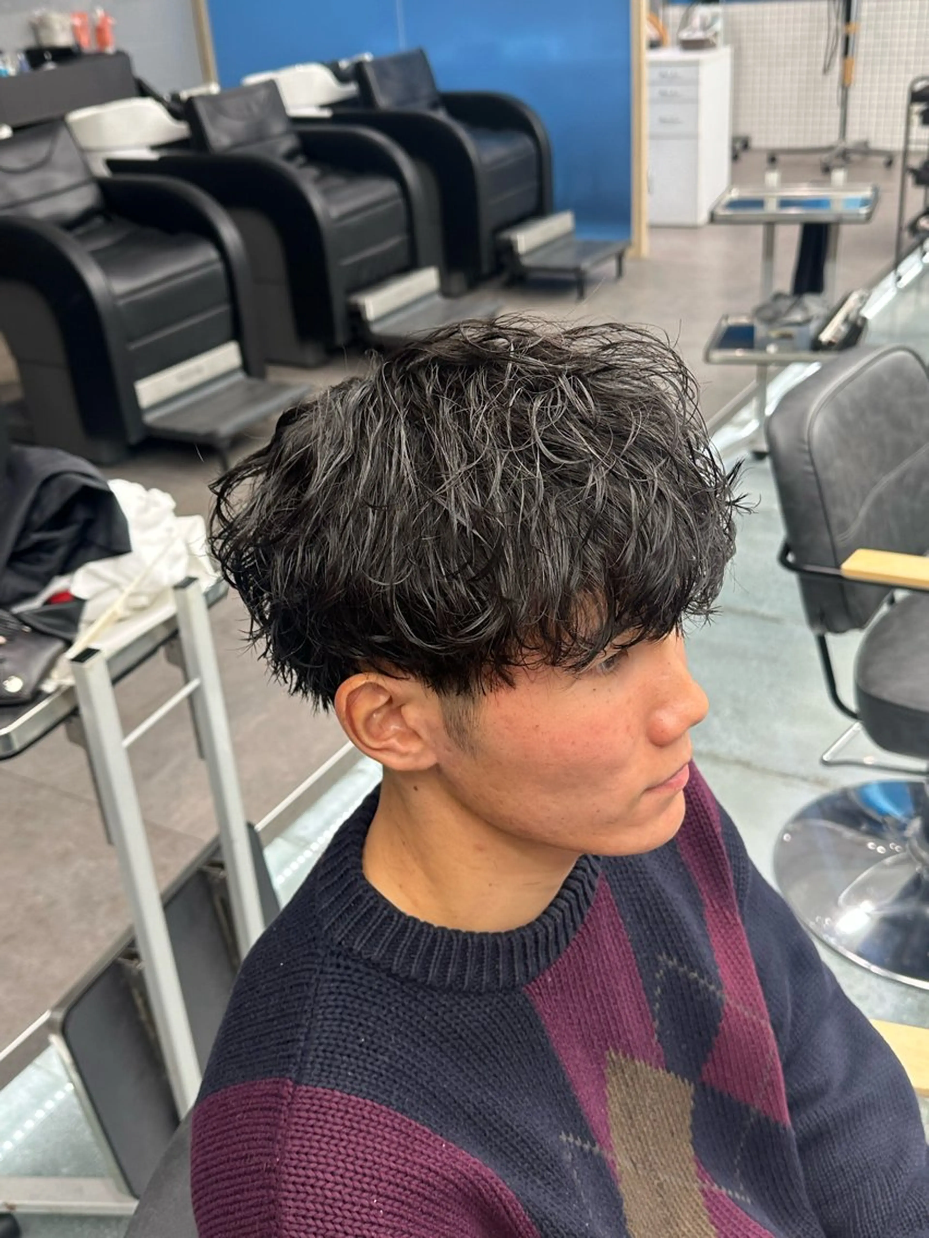 メンズ メンズブリーチ センターパート メンズハイトーン メンズインナーカラー メンズ韓国風 カット パーマ ユウ✩.*˚/メンズ /パーマ/ハイトーンのヘアスタイル