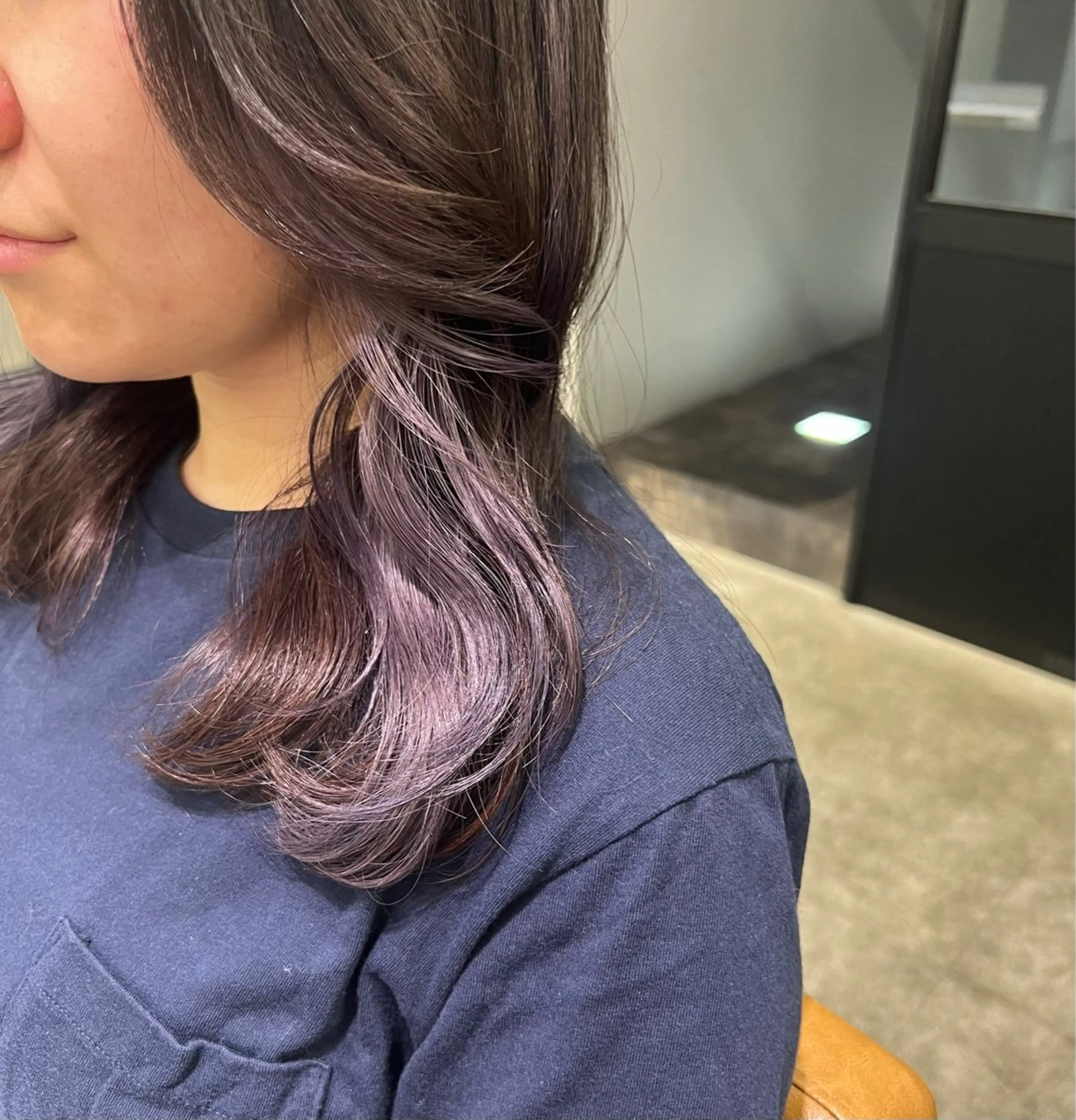 セミロング カラー インナーカラー 木寺 樹莉のヘアスタイル