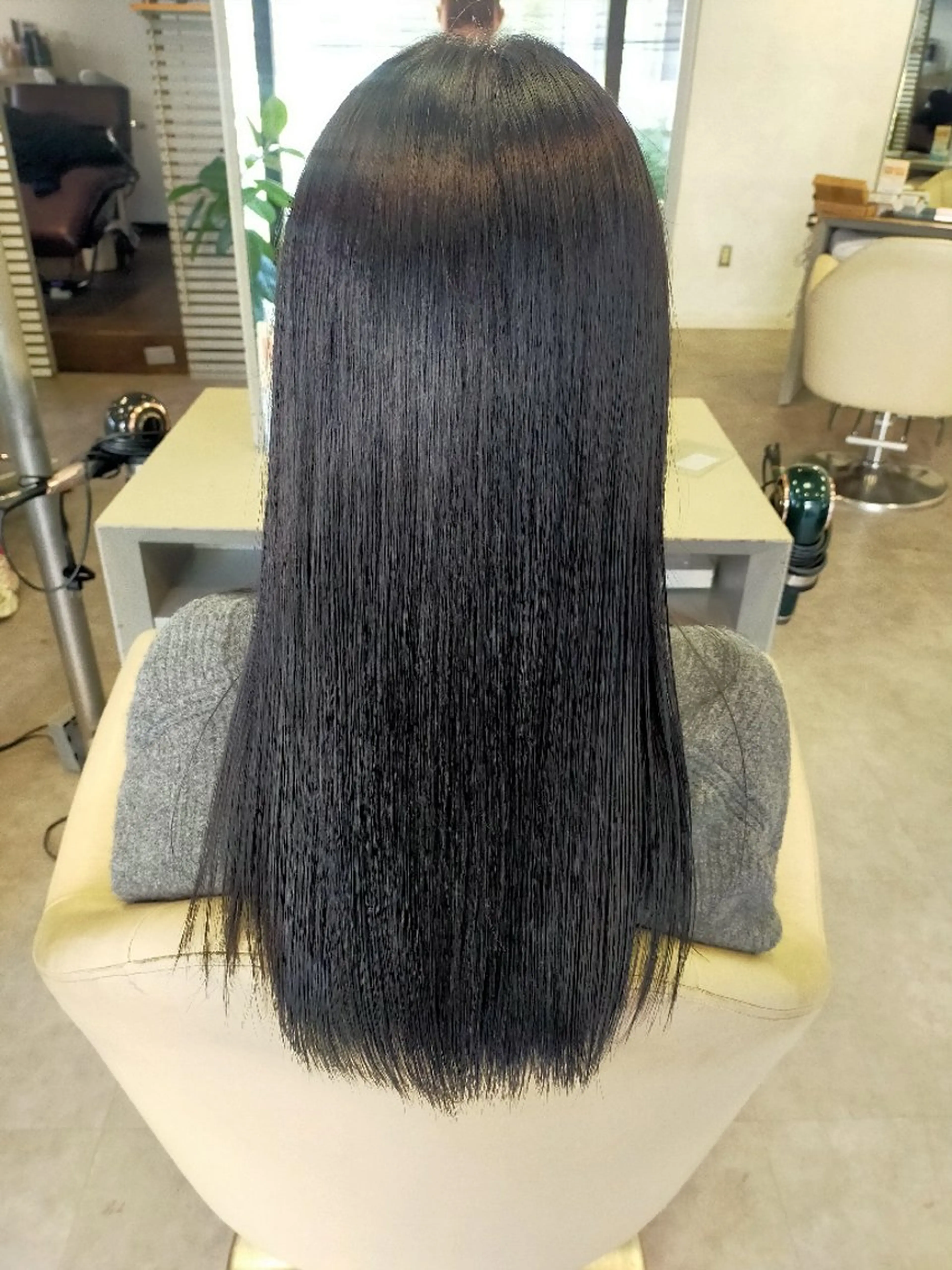 カラー ヘアカラー トリートメント SiLO 🎀 𝕂𝕒𝕟𝕟𝕒のヘアスタイル