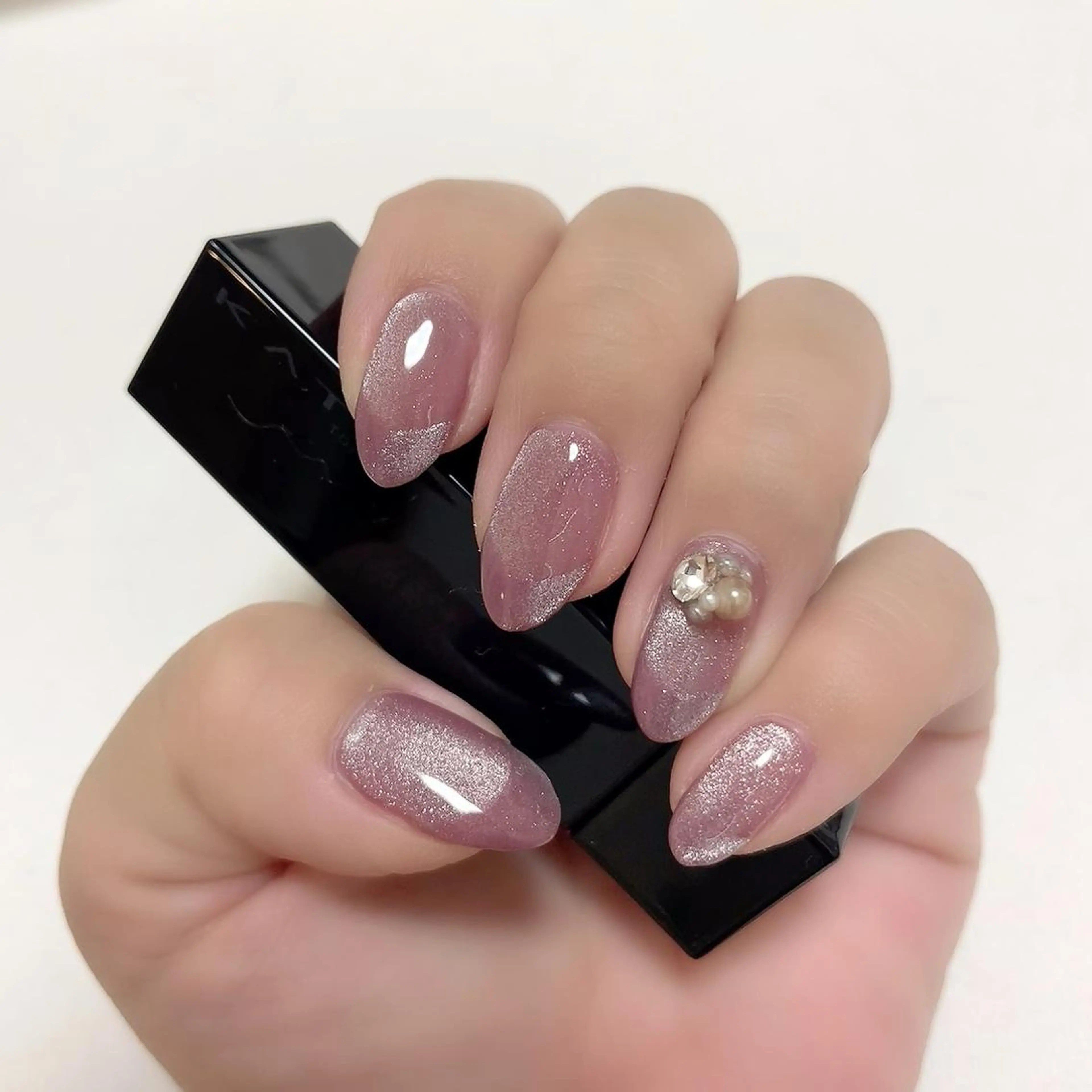 ネイル フレンチネイル マグネットネイル オンブレフレンチ ハンドネイル N Kaoriのネイルデザイン