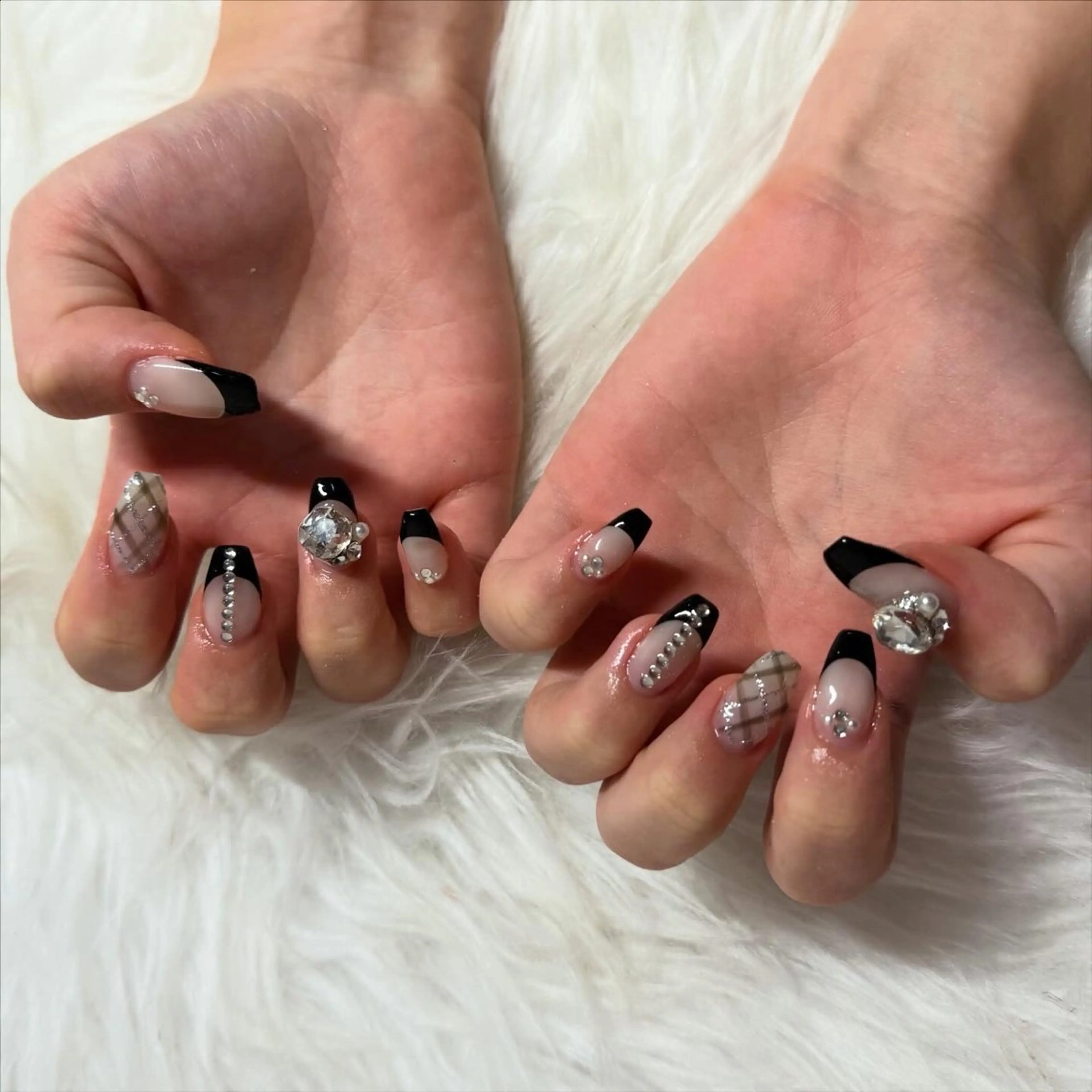 ミディアム ハンドネイル mao .のネイルデザイン