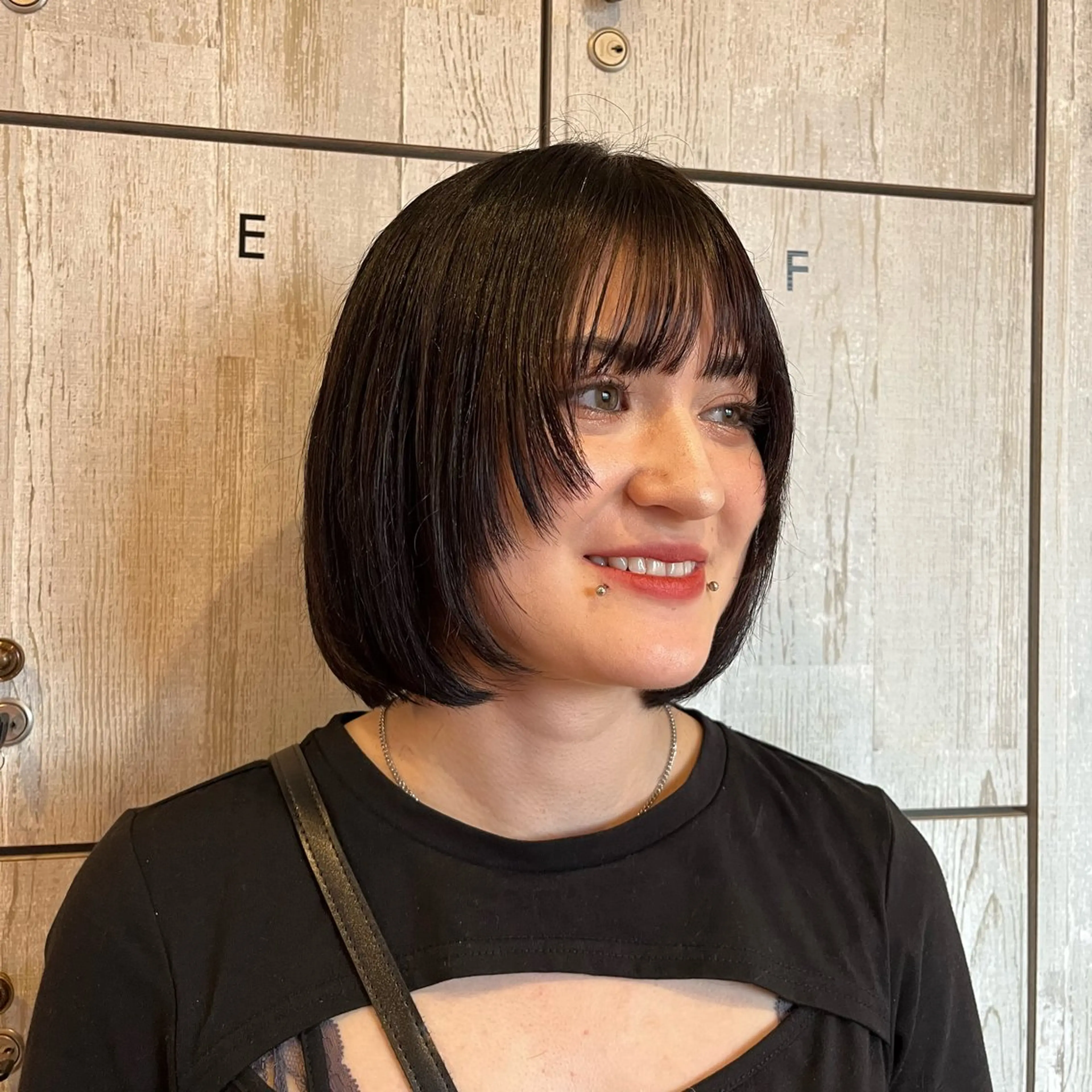 ショート フルールドソレイユ所属・♡ナナコ♡ レイヤー/艶髪のヘアスタイル