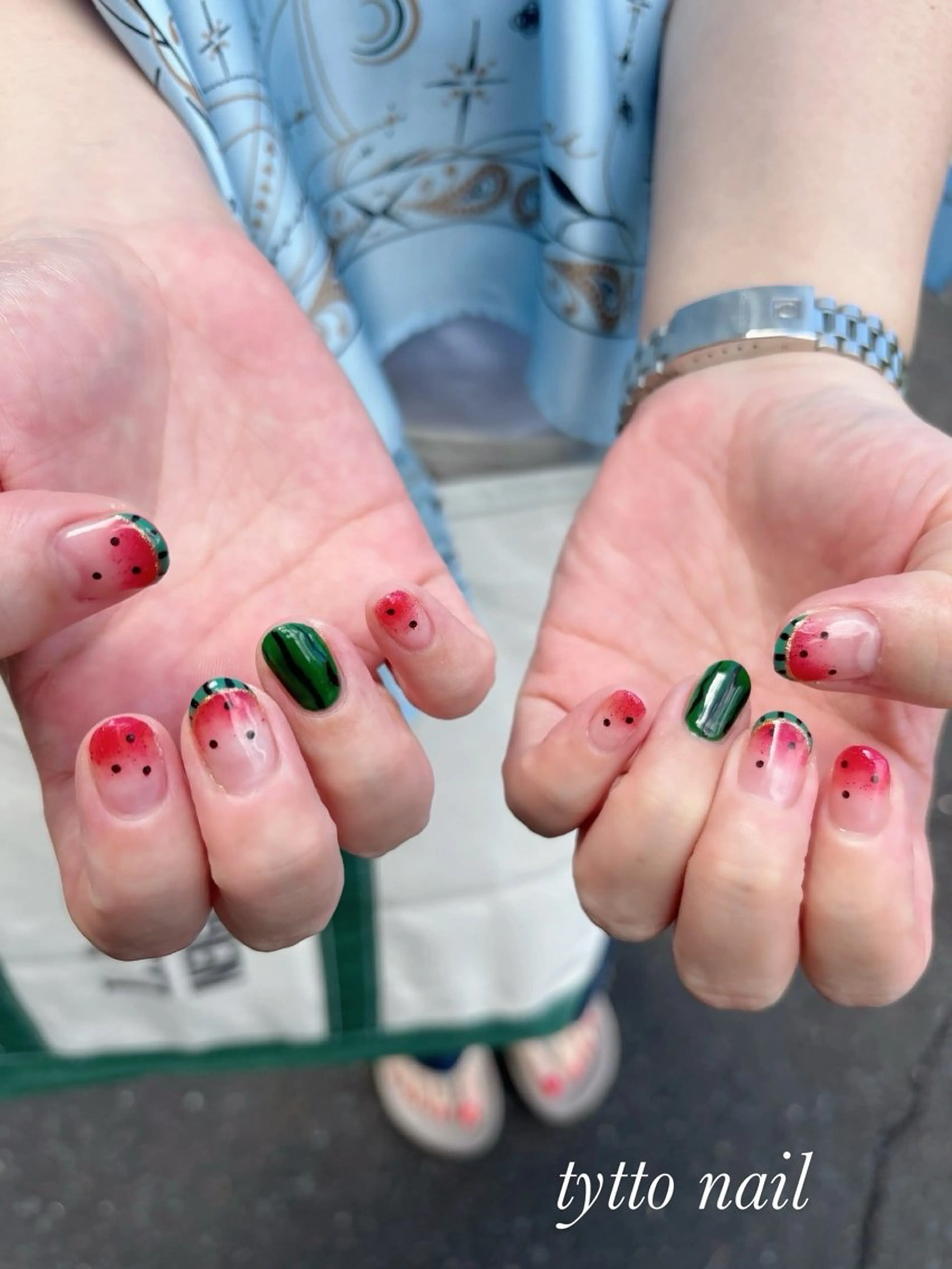ネイル ガーリー グラデーション ホログラムネイル キラキラネイル 韓国ネイル ハンドネイル tytto nail ❤︎‪‪eri‪‪のネイルデザイン