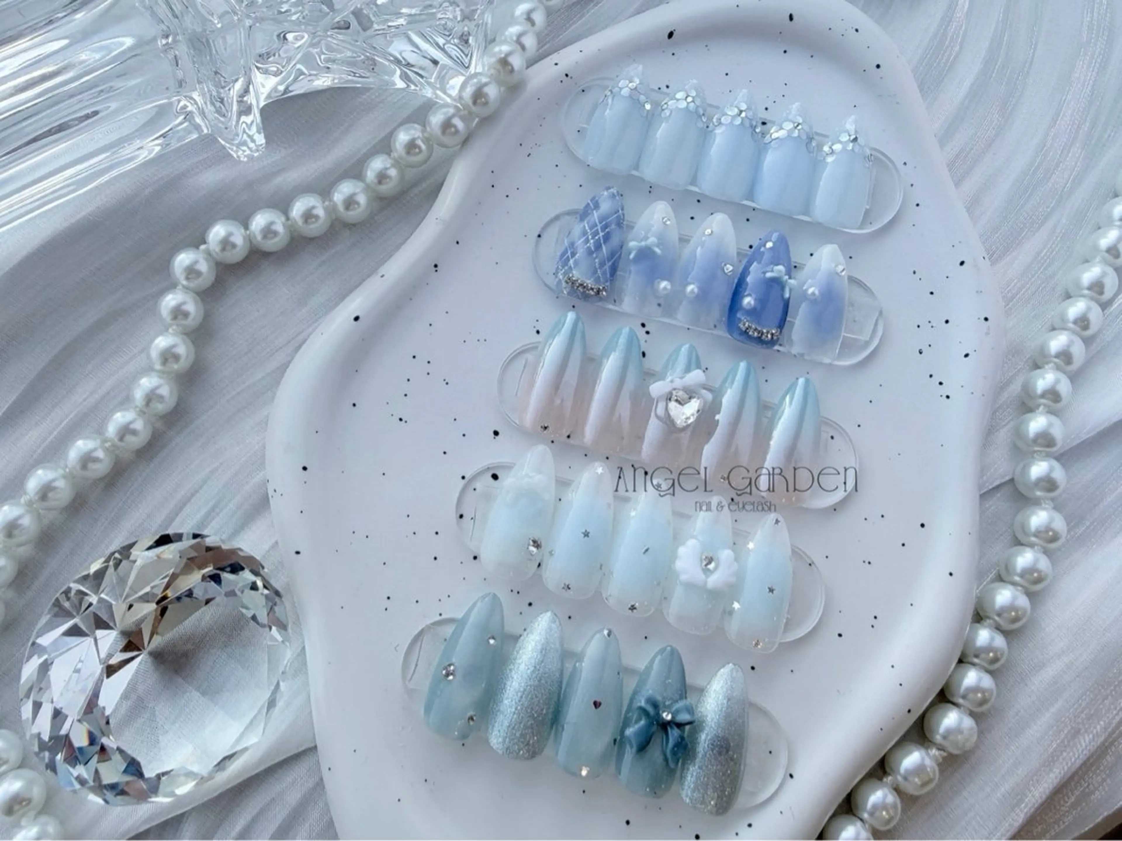 ネイル ブルー チークネイル マグネットネイル ミラーネイル Angel Gardenのネイルデザイン
