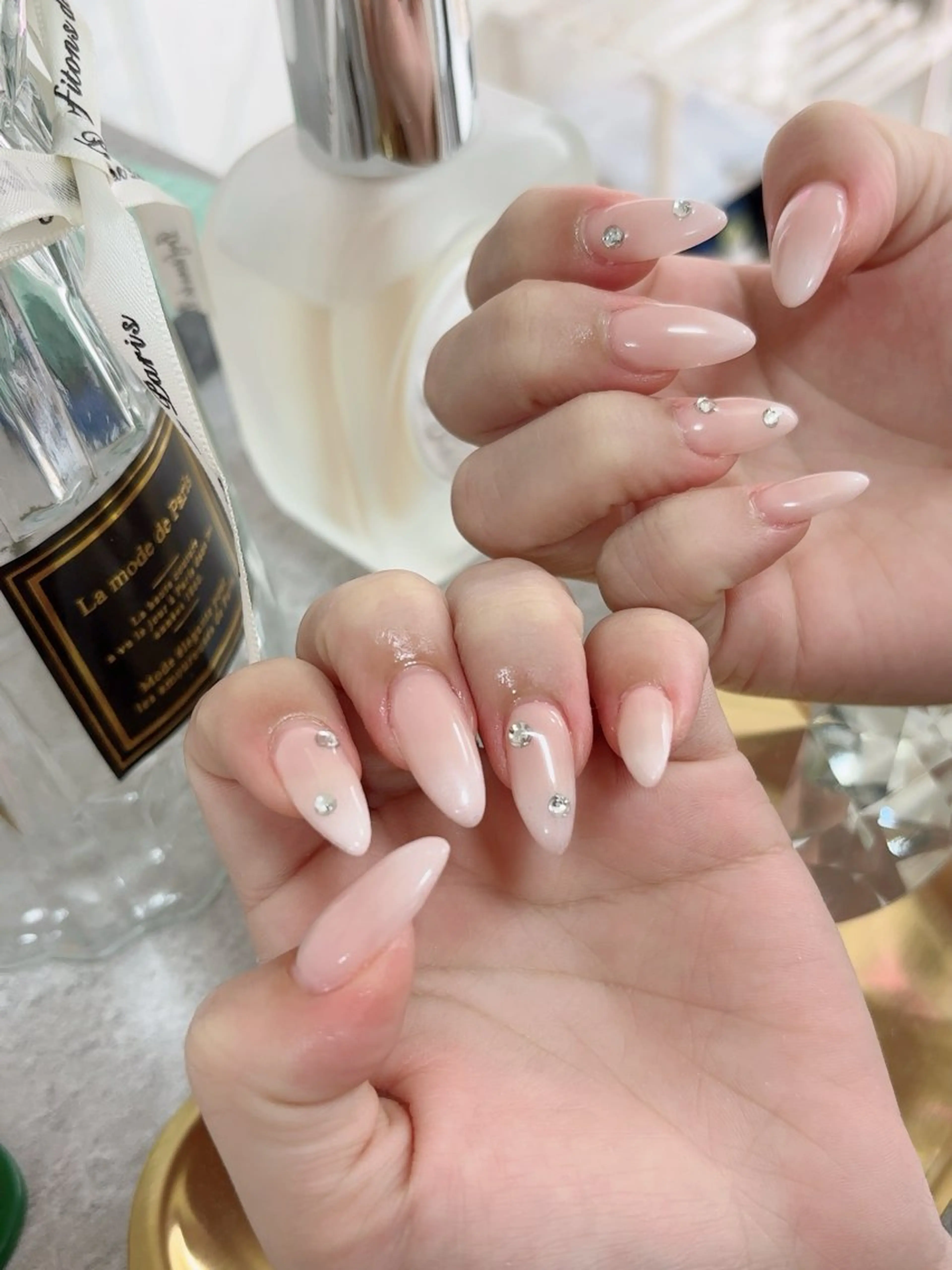 ネイル Nail Studio No.8所属・No8 NAGIのネイルデザイン