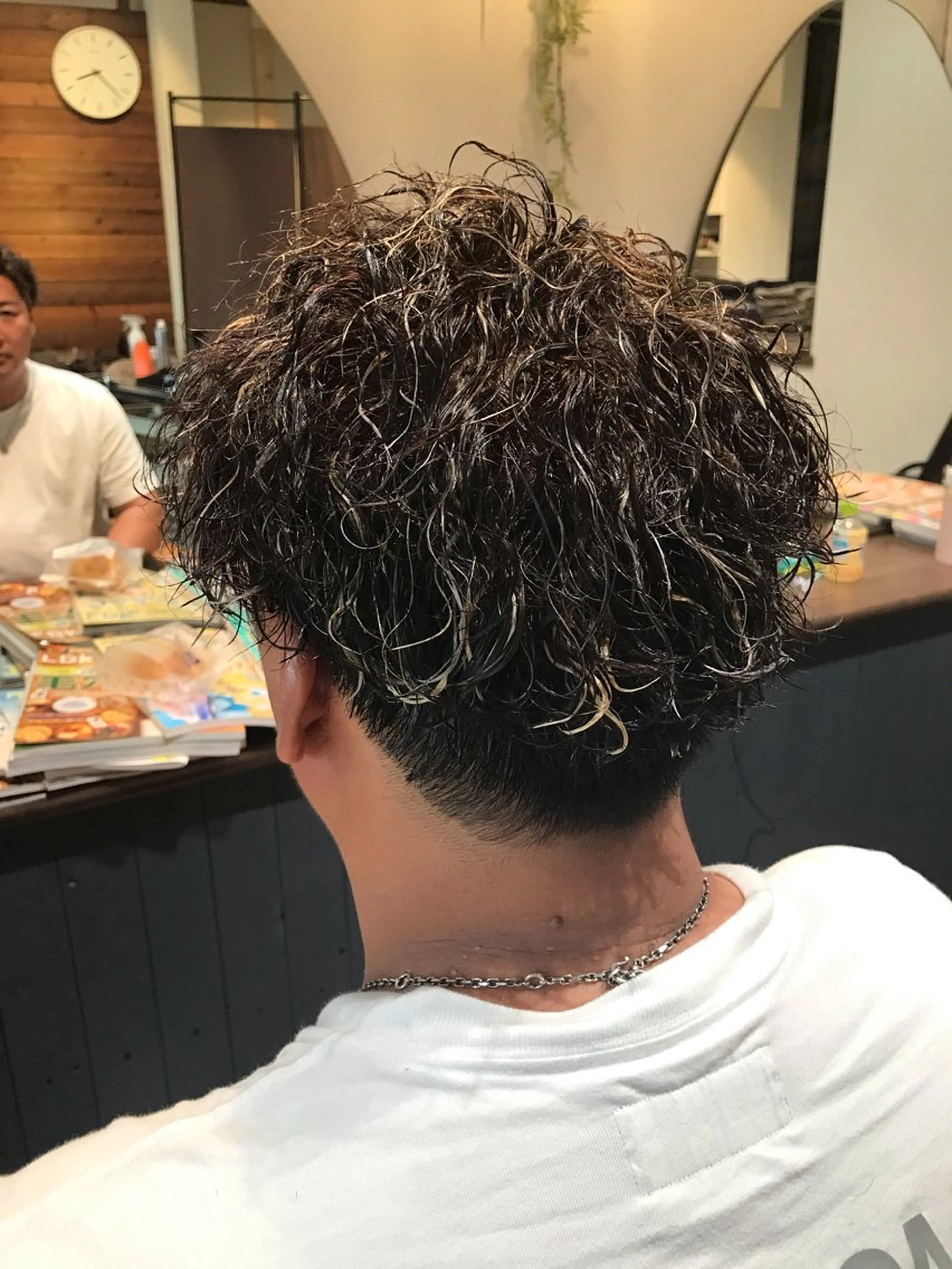 パーマカットのセットメニューです✨髪に動きをつけてイメージチェンジ✨長さ強さ別途追加ございます　補足欄みてください✨の写真