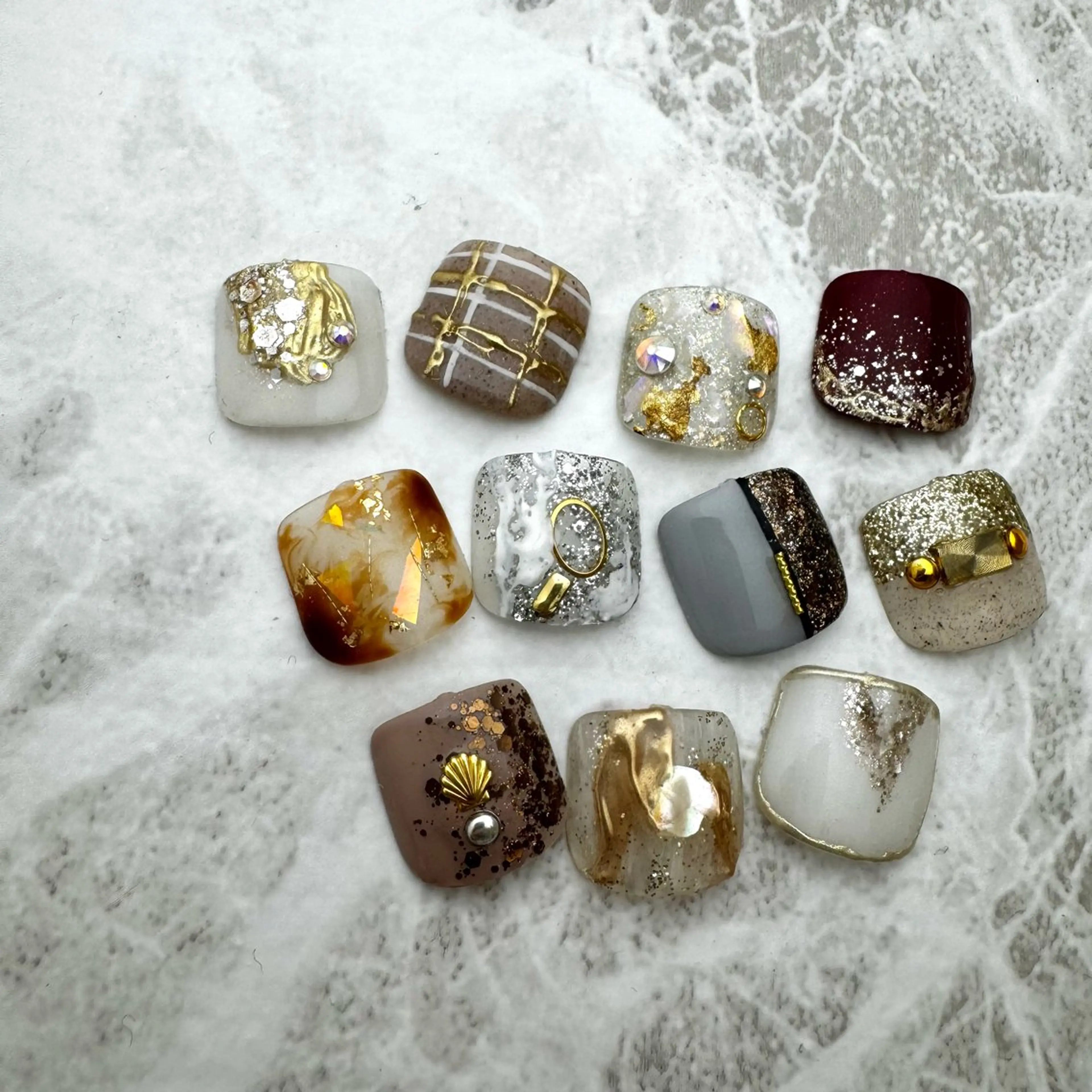 ネイル アートネイル ワンカラーネイル フットネイル Nail salon LUCAS,K 《ネイルサロンルーカス》千葉中央 スカルプ所属・LUCAS 千葉 AOI💅🏾💕のネイルデザイン