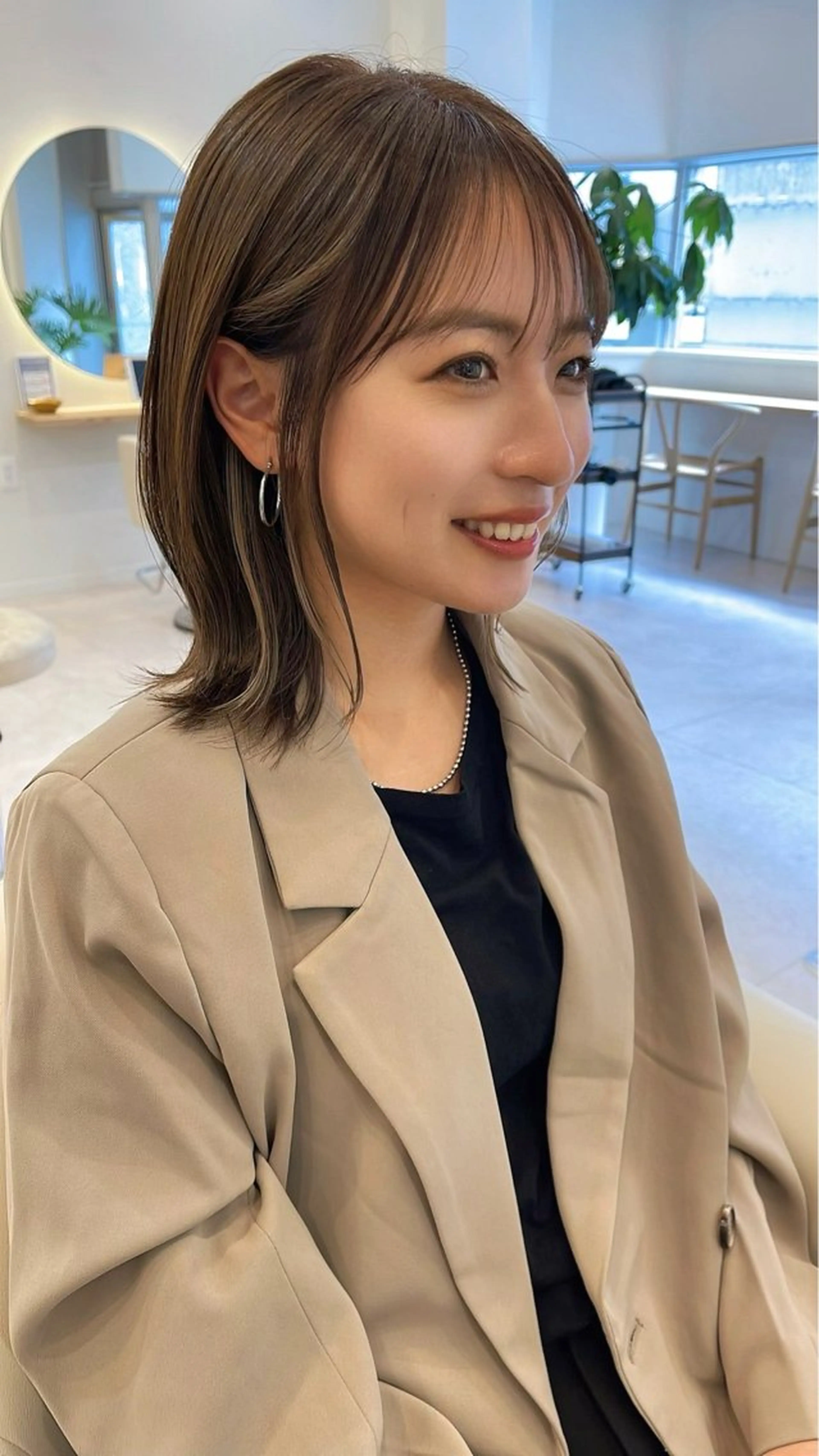 ミディアム カラー デザインカラー イヤリングカラー インナーカラー ボブ くびれヘア Realme京都四条烏丸ドゥエ所属・馬込 祝生のヘアスタイル