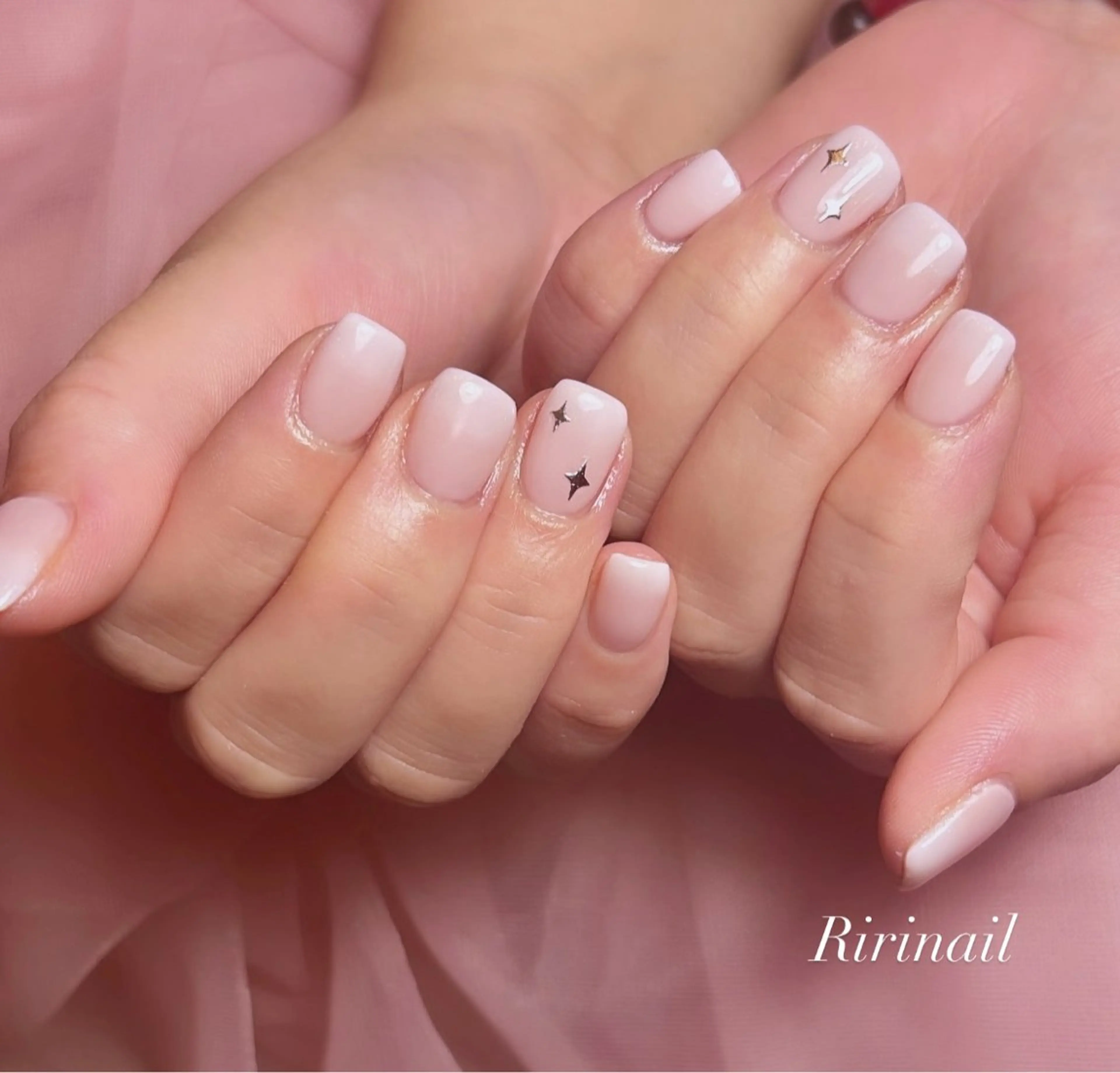 ネイル ハンドネイル 𝐁𝐞𝐥𝐥 𝐦𝐞のネイルデザイン