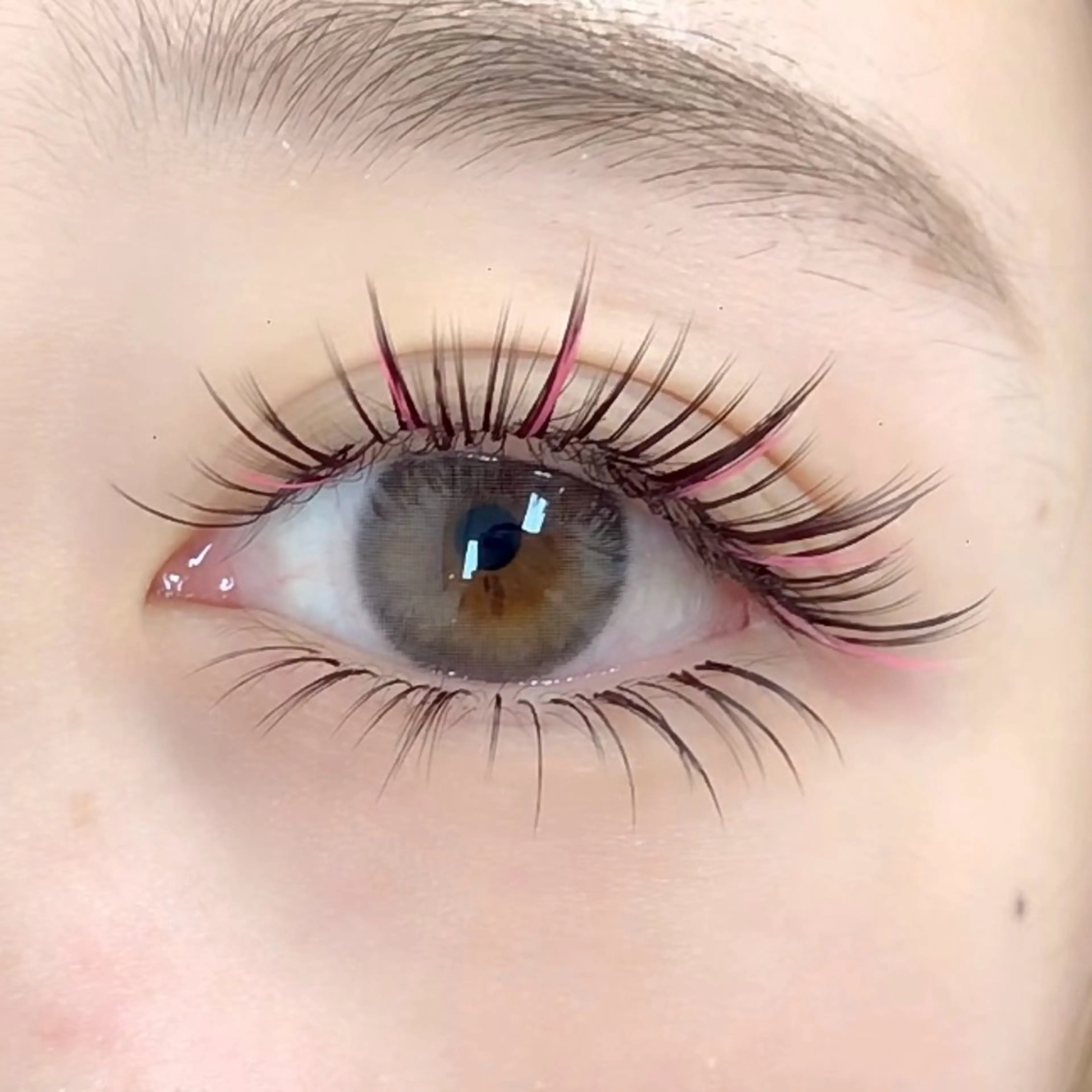 マツエク・マツパ 束感まつ毛 カラーマツエク フラットラッシュ パリジェンヌラッシュリフト まつげパーマ マツエク 🍓 KaNan🍓のマツエク・マツパデザイン