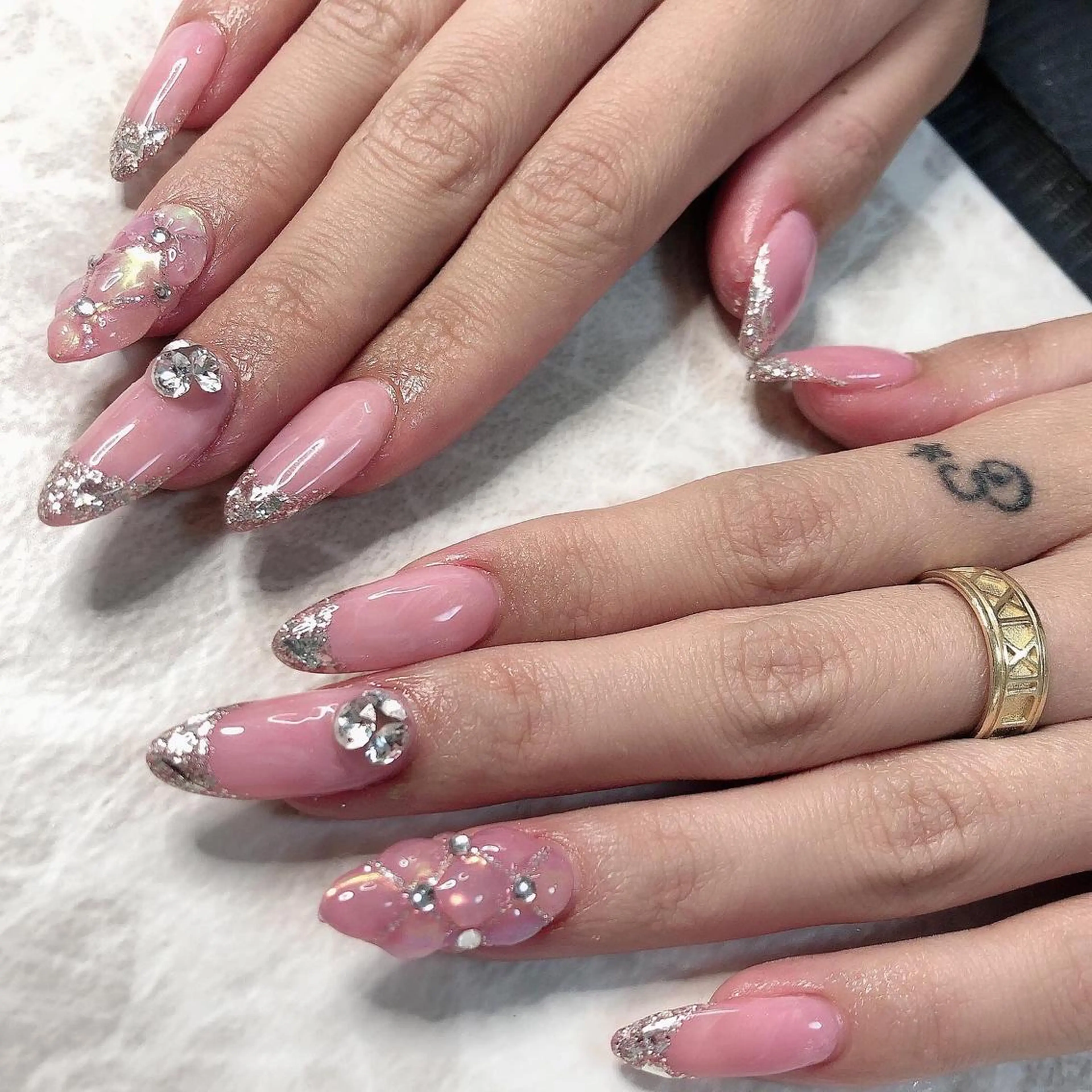 ネイル L'ea  Rose レア・ローズのネイルデザイン