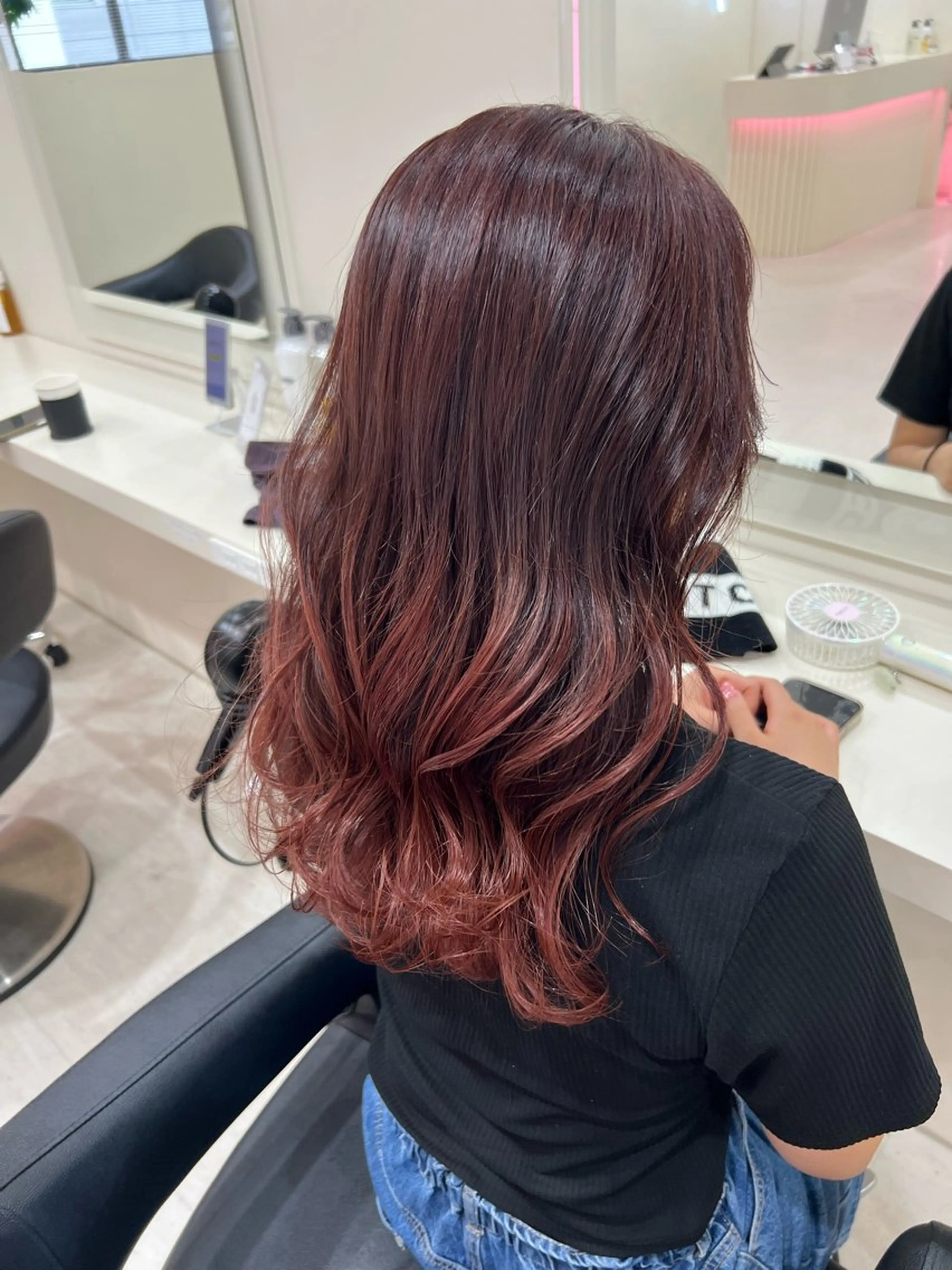 セミロング カット ヘアカラー メンズレディース お任せください伊織のヘアスタイル