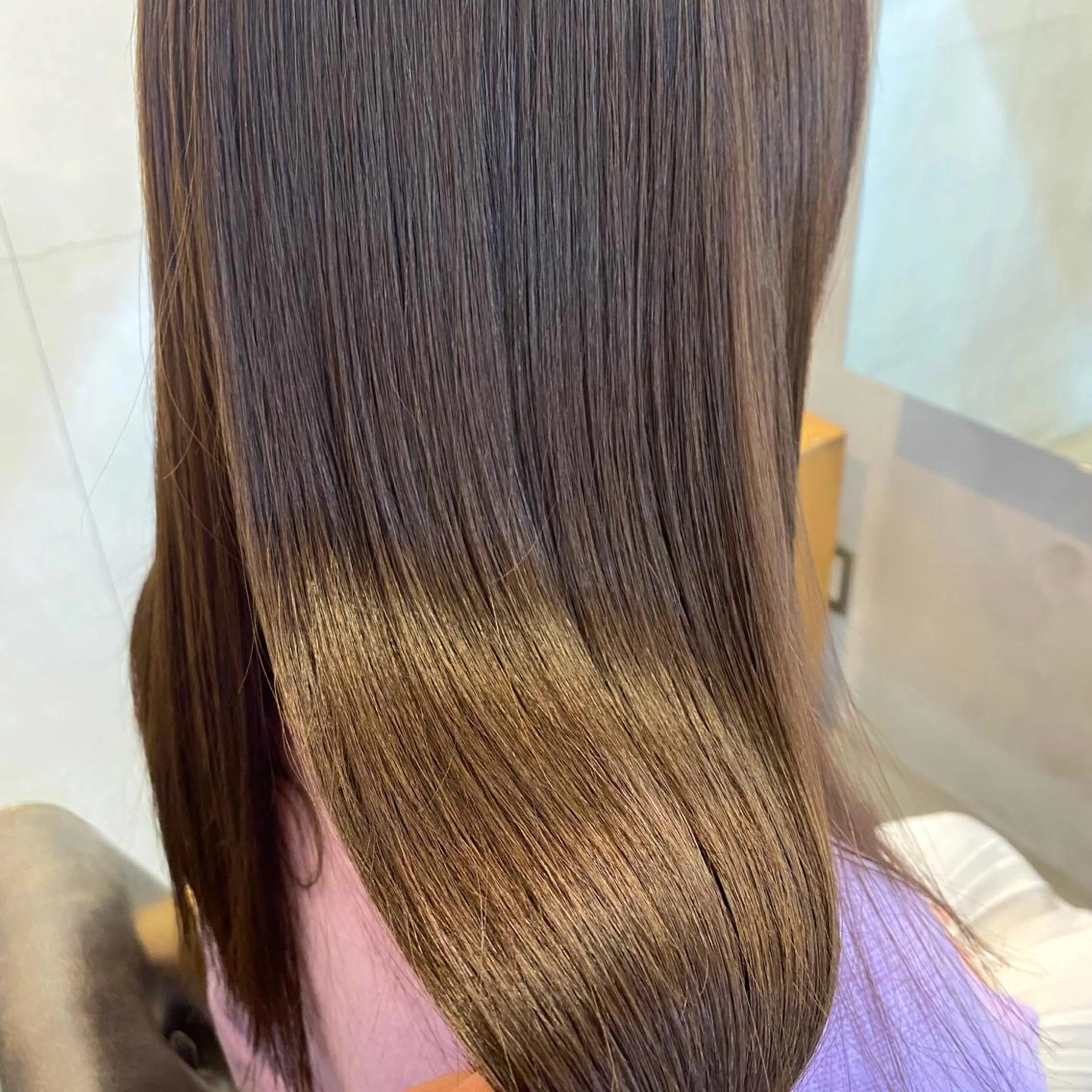 ミディアム カラー 黒髪 透明感カラー グレージュ オレンジ カット ヘアカラー conne& ririのヘアスタイル