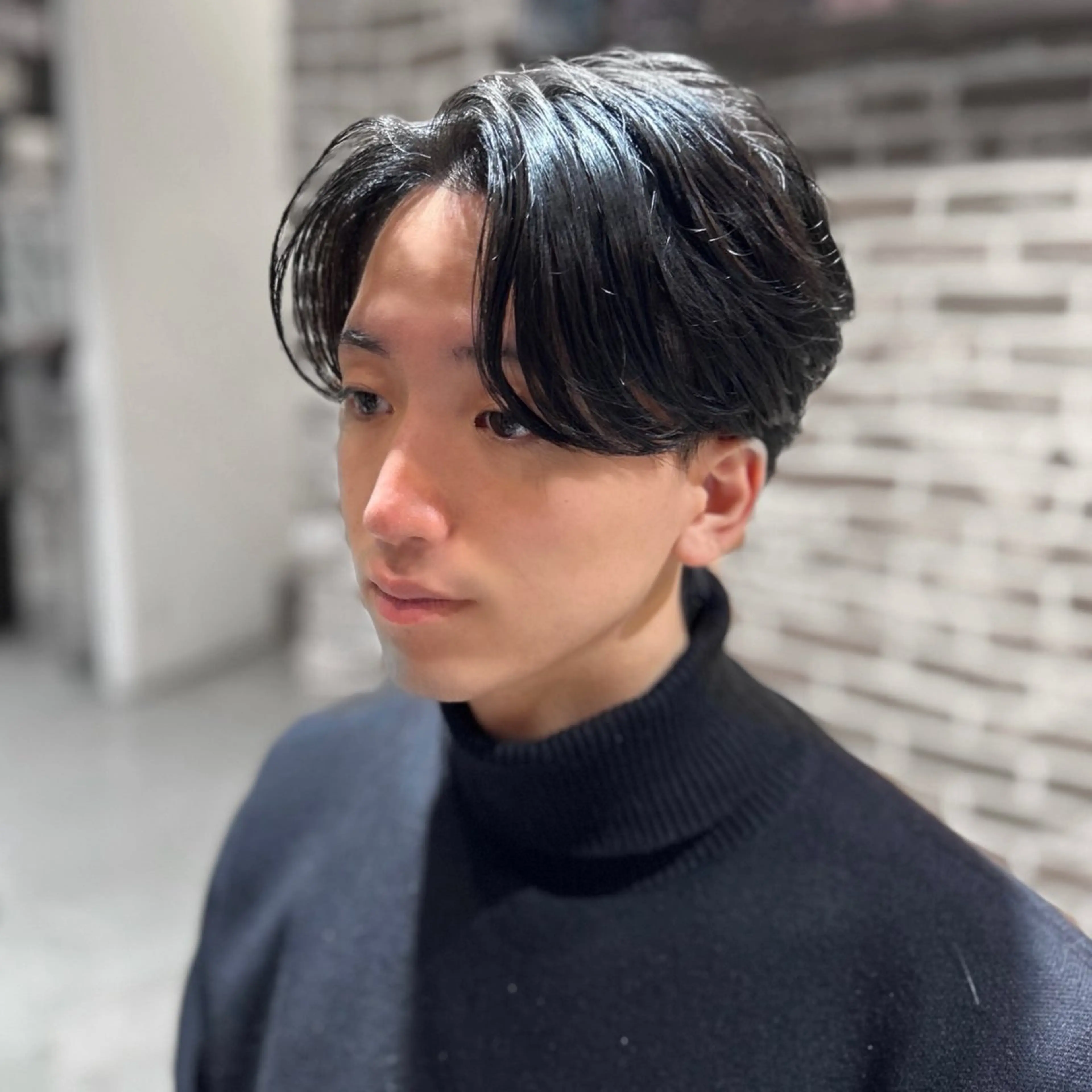 パーマ メンズ メンズパーマ メンズツイストパーマ 刈り上げ 波巻きパーマ ツイストパーマ Any所属・メンズ専門美容師 MIUのヘアスタイル