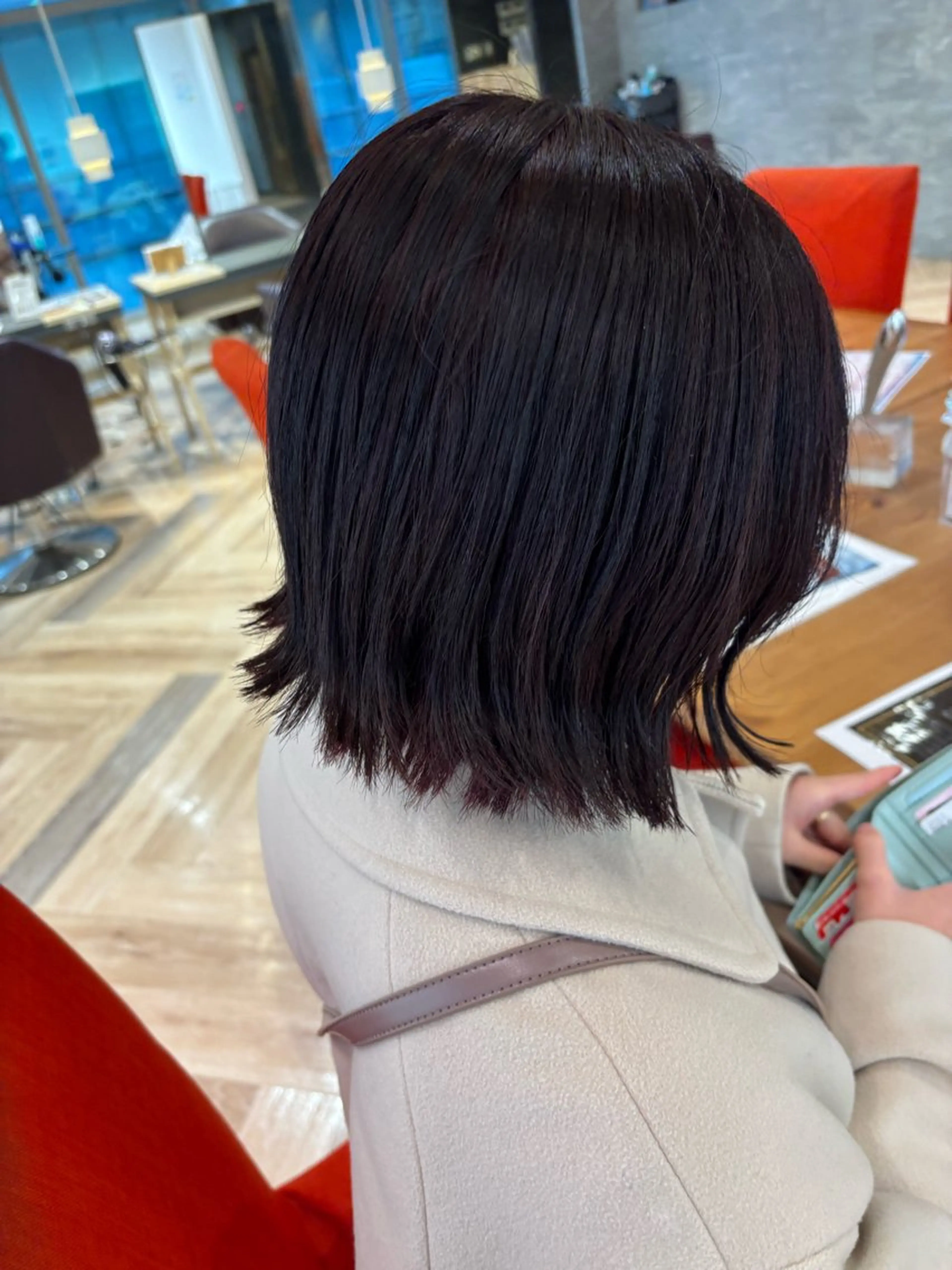 ショート カラー 切りっぱなしボブ ボブ カット ヘアカラー ゆい/パーマ/レイヤ ー/似合わせカラーのヘアスタイル