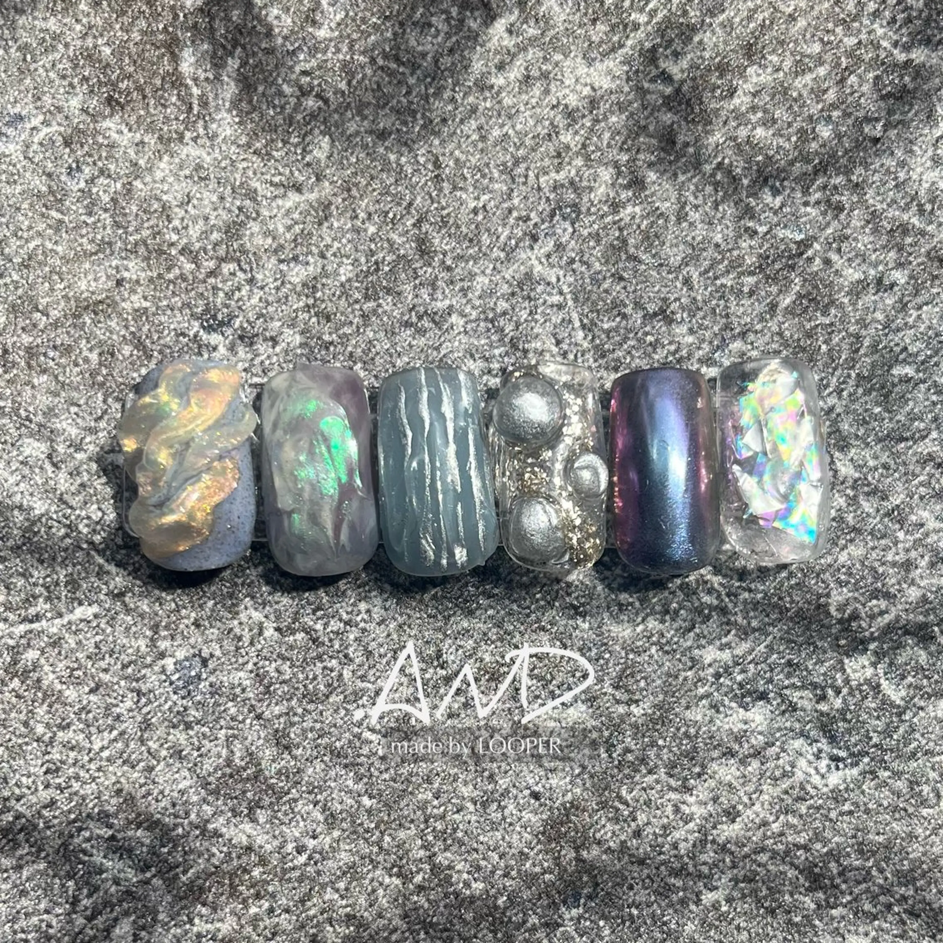 ネイル アートネイル ニュアンスネイル ハンドネイル LOOPER所属・mzh ...のネイルデザイン