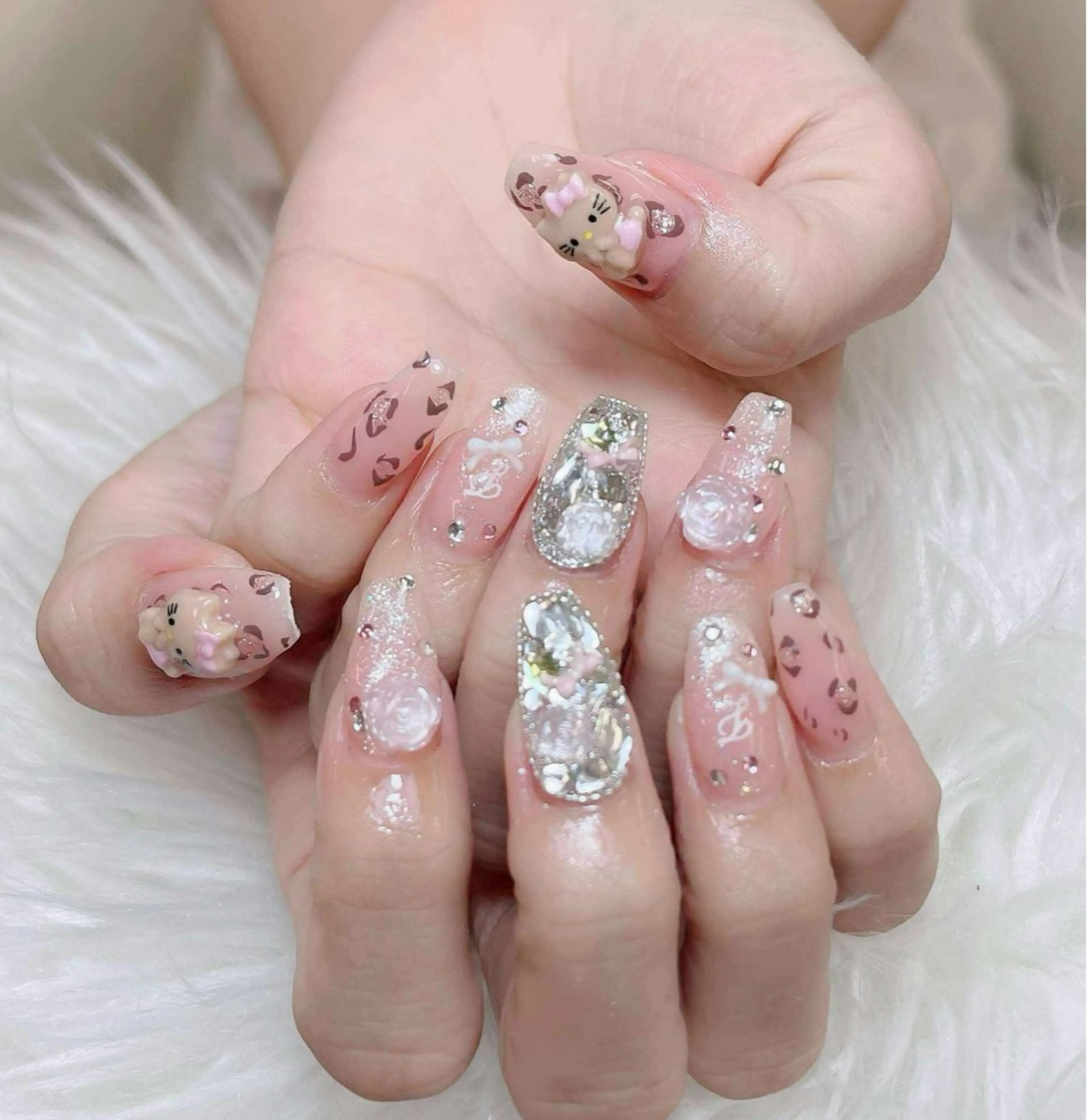 ネイル チークネイル 長さ出し フットネイル マグネットネイル 持ち込み ハンドネイル ANH NAIL ゴテゴテ専門店💎のネイルデザイン