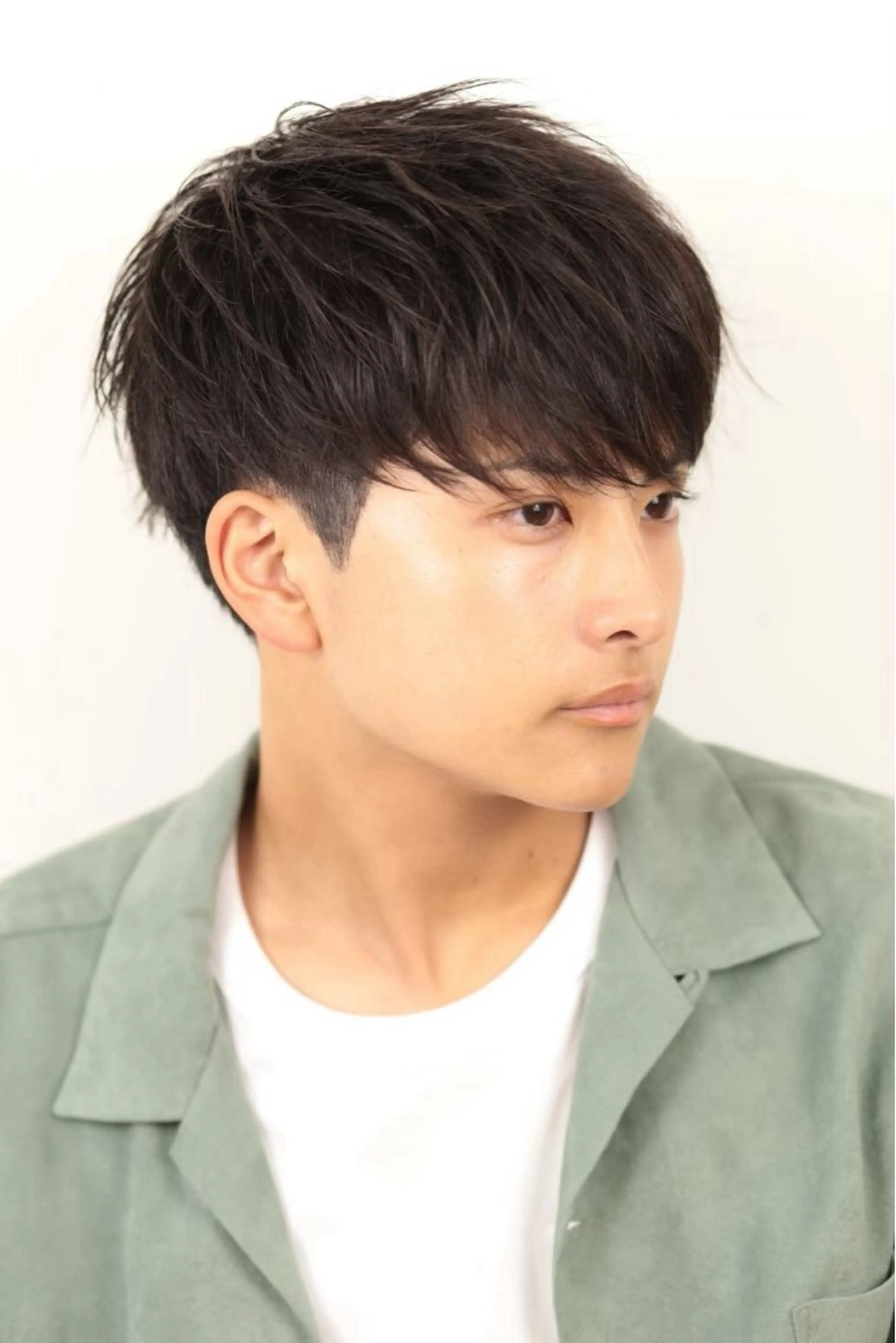 メンズ 毛流れフェザー スタイル🔹竹内凌のヘアスタイル