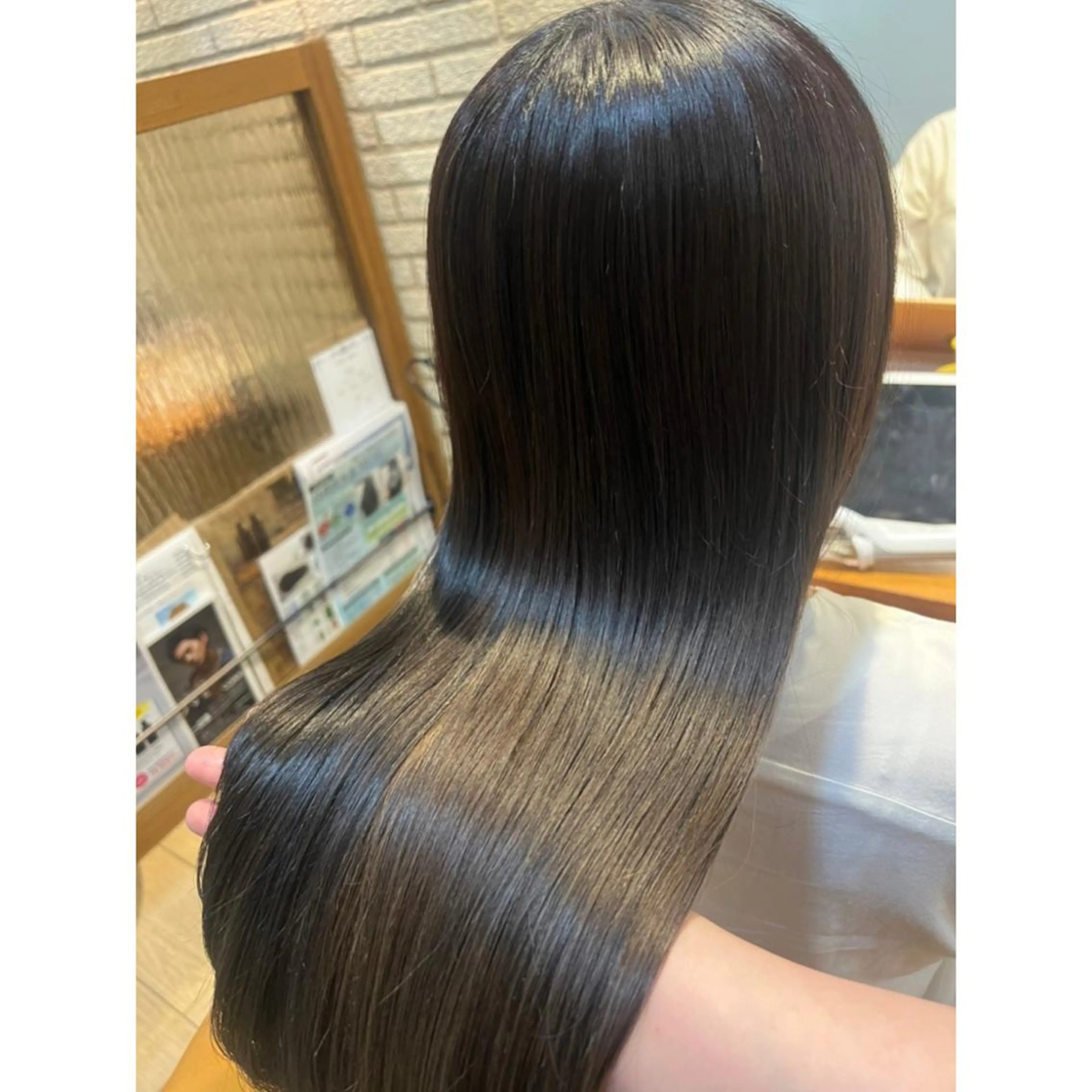 ロング カラー ハピネスフィール宇治店【FEEL】所属・瀧上 菜津美のヘアスタイル