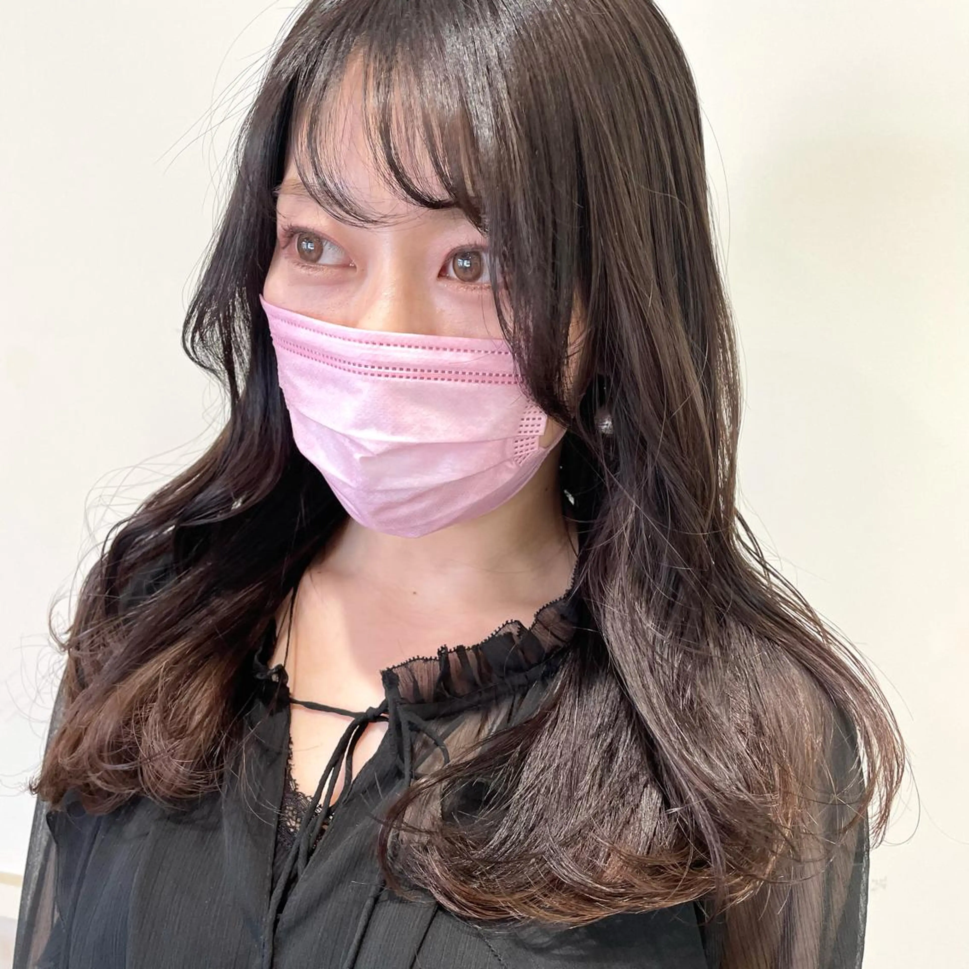 セミロング カラー スナコザワ レナのヘアスタイル