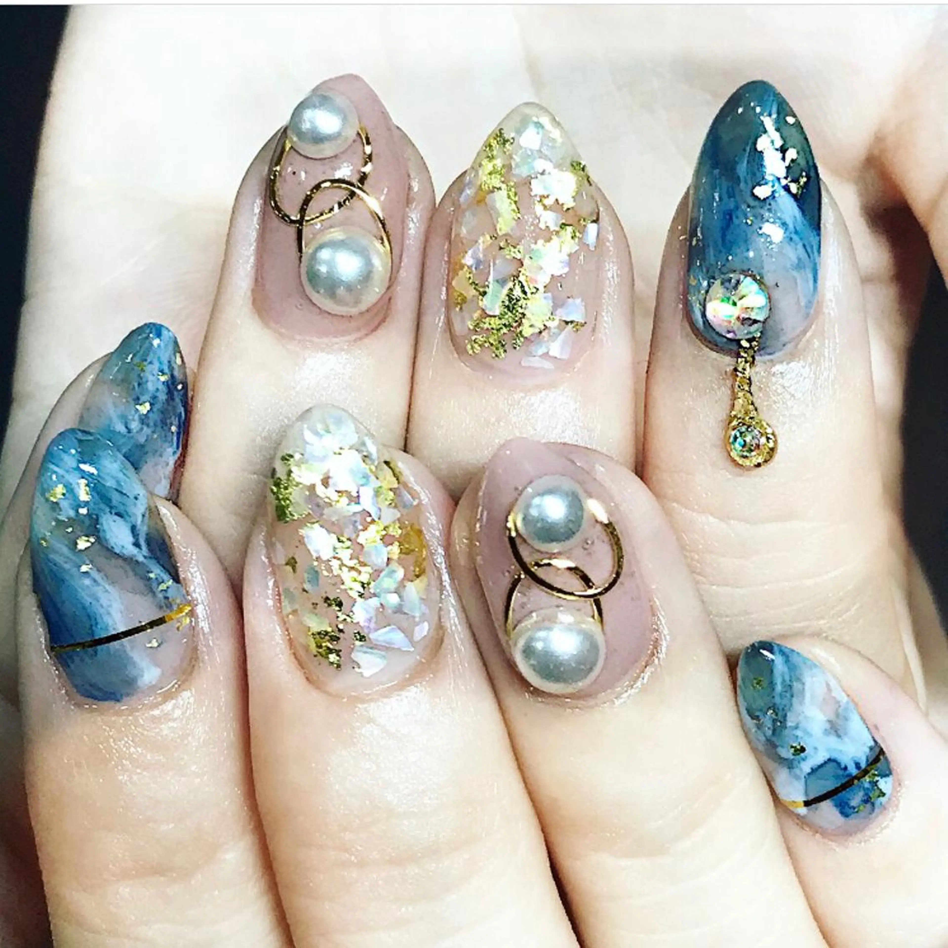 ネイル ジェルネイル 渋谷ビュレネイル Kaoruのネイルデザイン