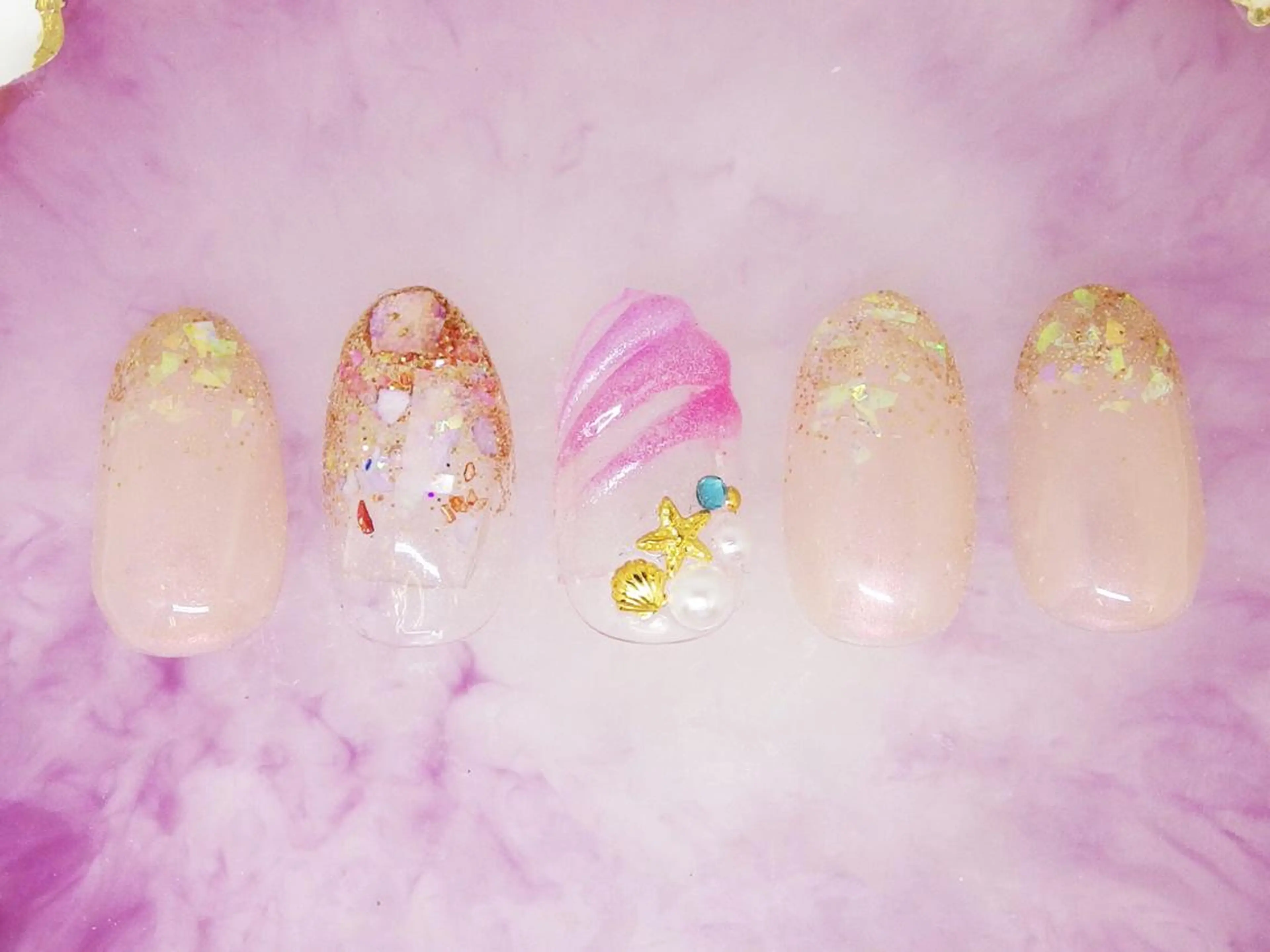 ネイル ティーエヌ 金山駅東口店のネイルデザイン