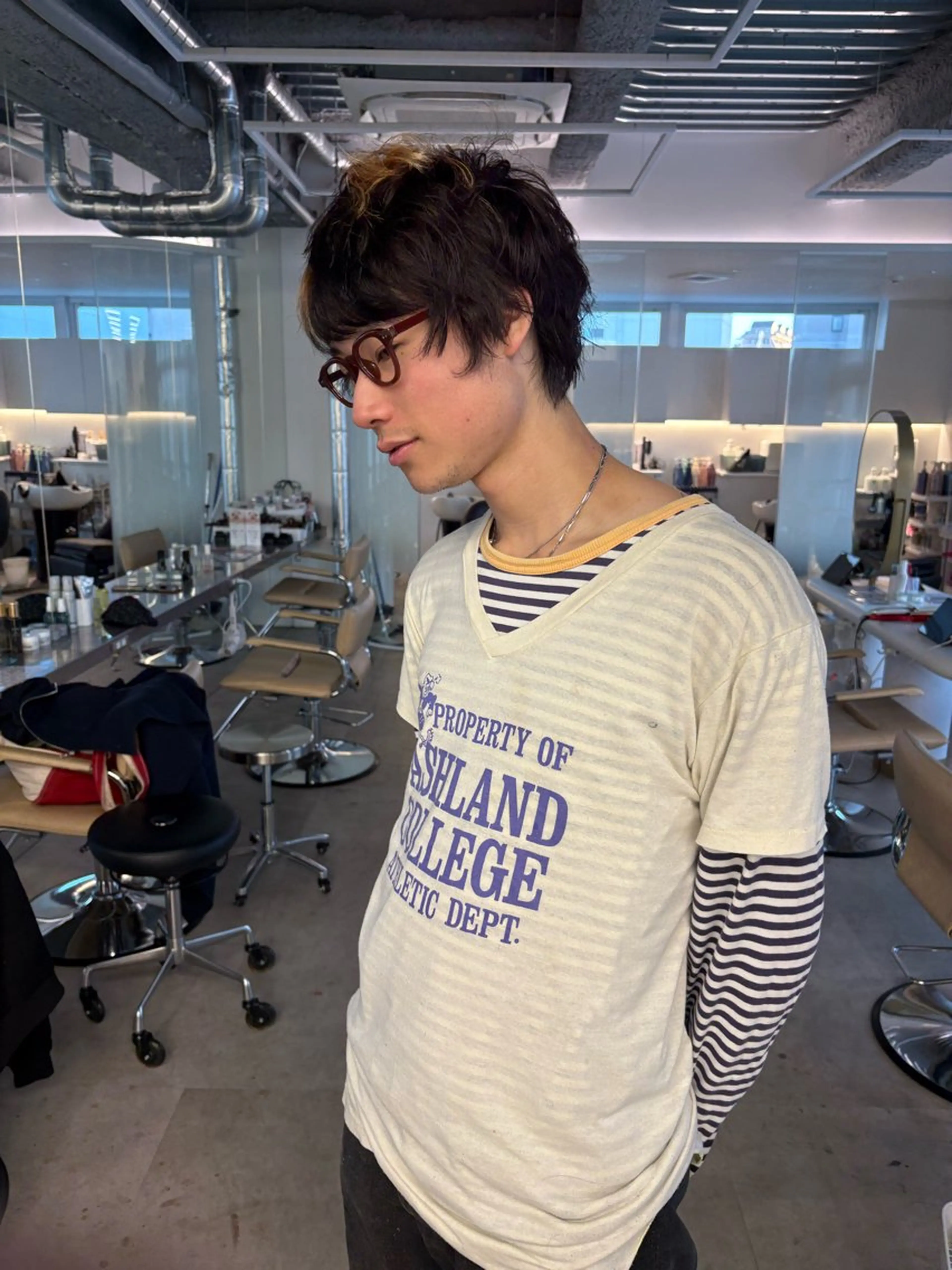 ミディアム カット 透けるカラー/レイヤ ー❄️KIRATOのヘアスタイル