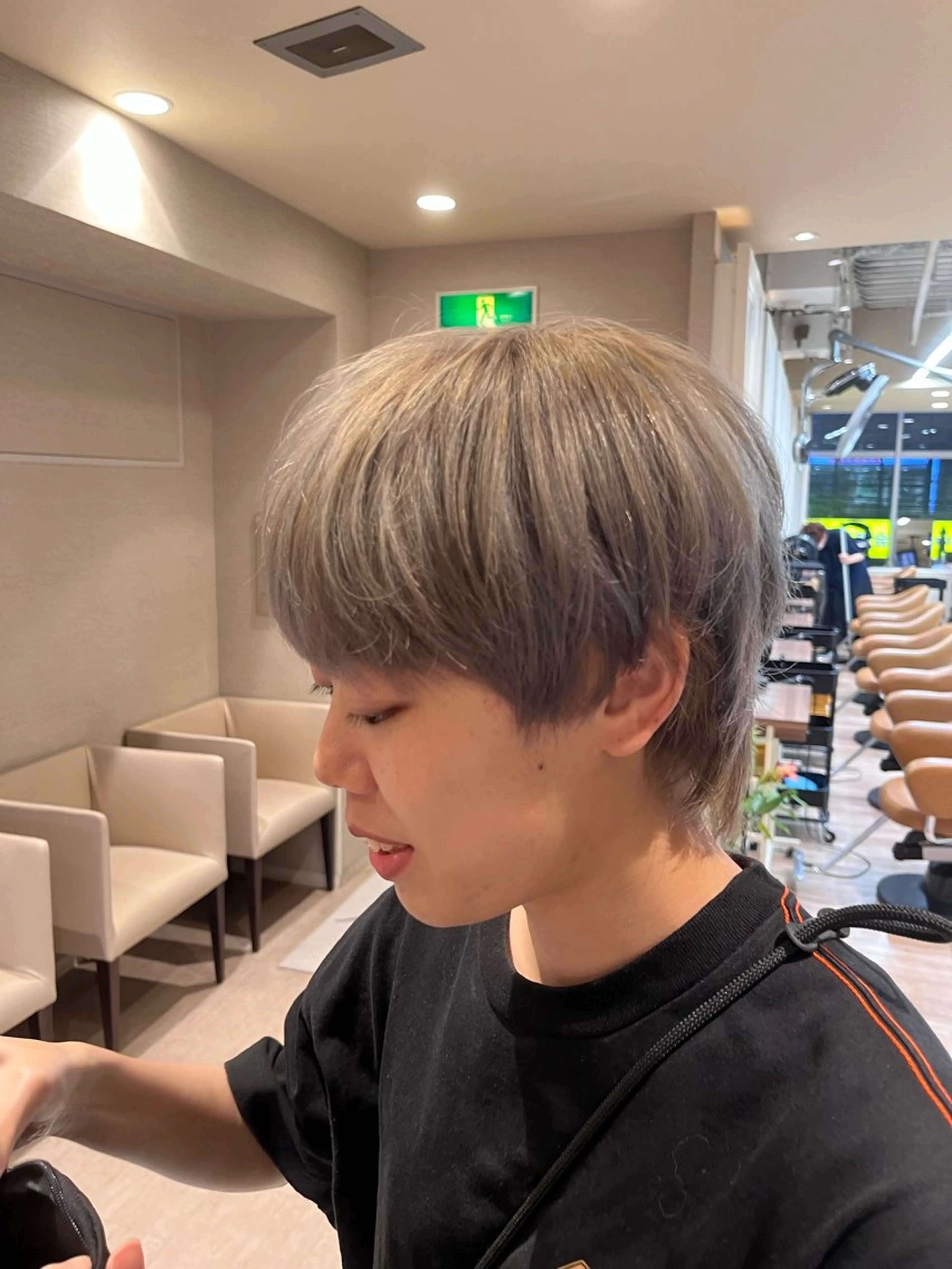 ショート カラー ウルフカット dogstar小林諒 レイヤー/パーマのヘアスタイル