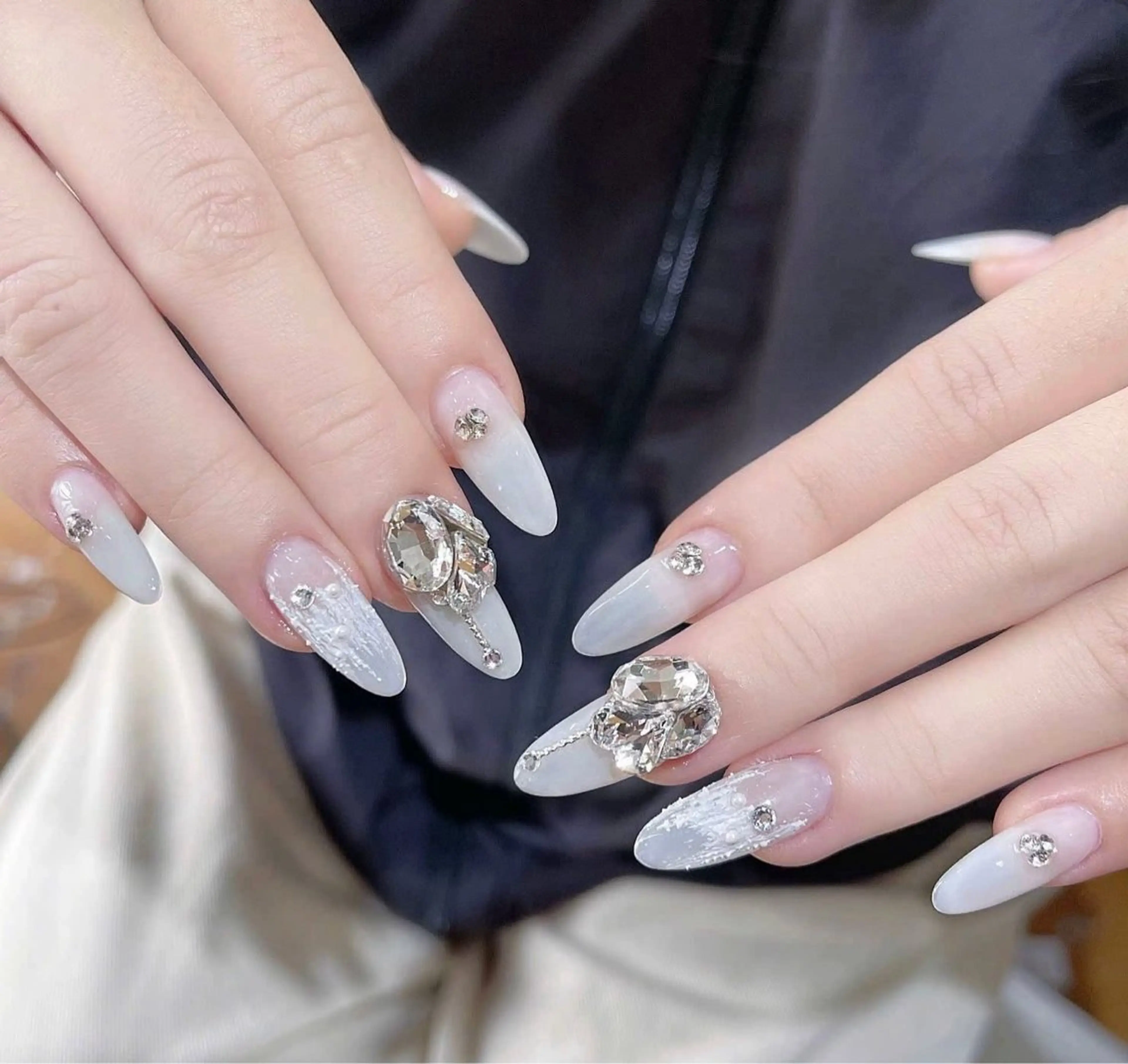 ネイル オーロラネイル チークネイル フットネイル フレンチネイル 韓国ネイル Lumi Nailのネイルデザイン