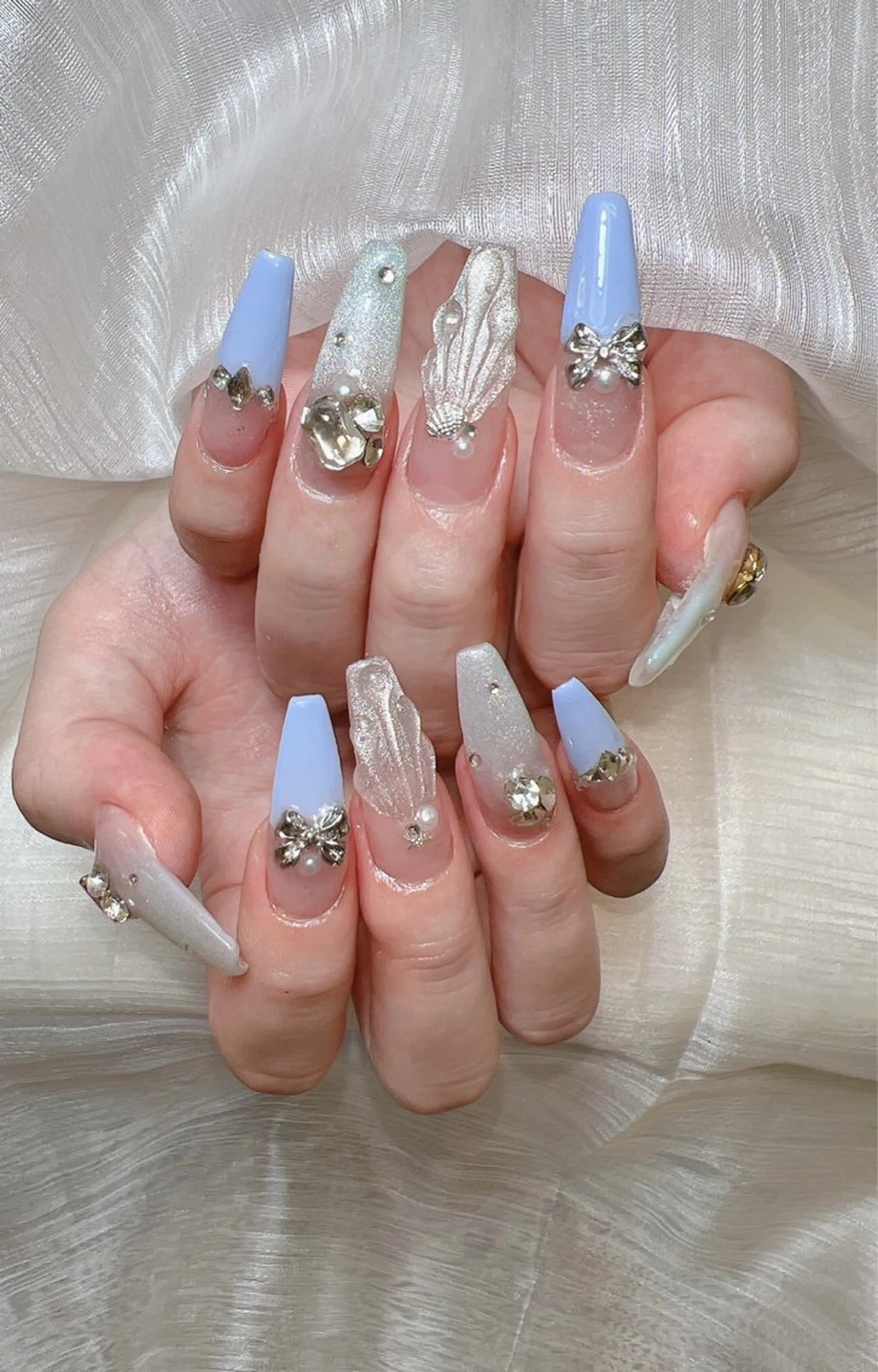 ネイル マグネットネイル ミラーネイル Lee Nailsのネイルデザイン