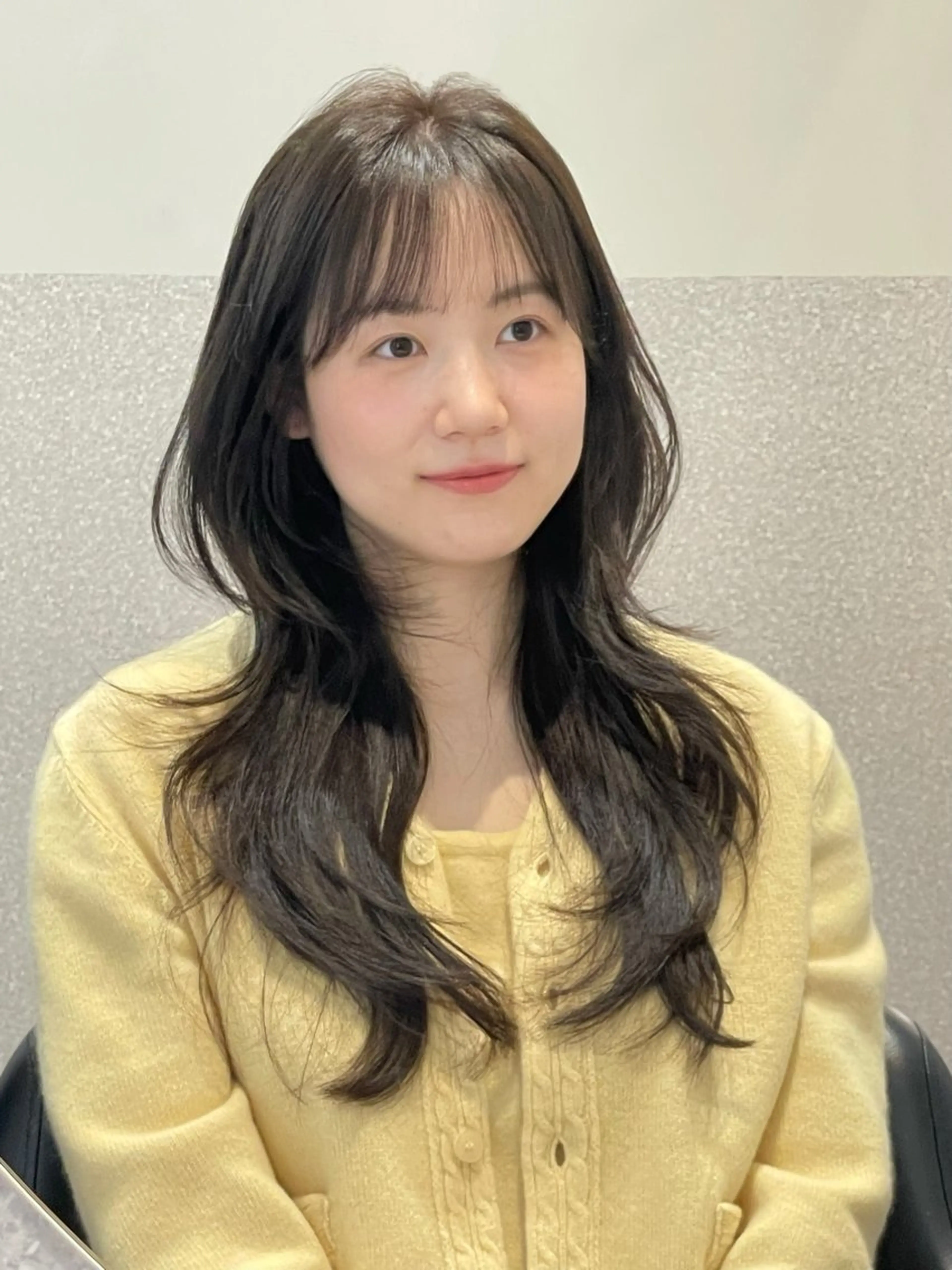 ロング ロングレイヤー 韓国風ヘア レイヤーカット ロング カット ヘアカラー トリートメント ❤︎︎韓国ヘア❤︎︎ 𝑺𝒉𝒊𝒉𝒐のヘアスタイル