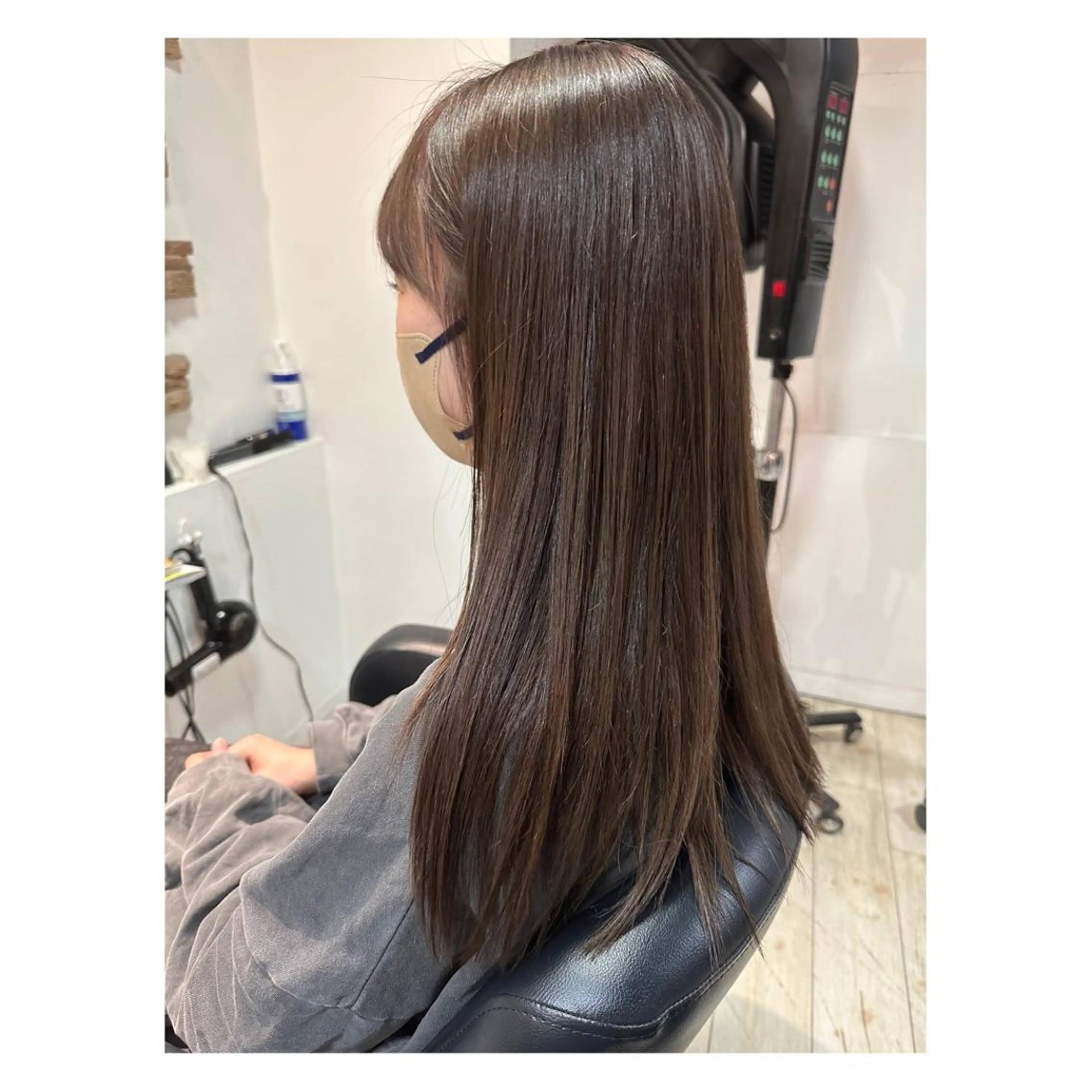 セミロング カラー パーマ ブラウンカラー カット ヘアカラー 縮毛矯正 トリートメント メンズパーマ 次元のヘアスタイル