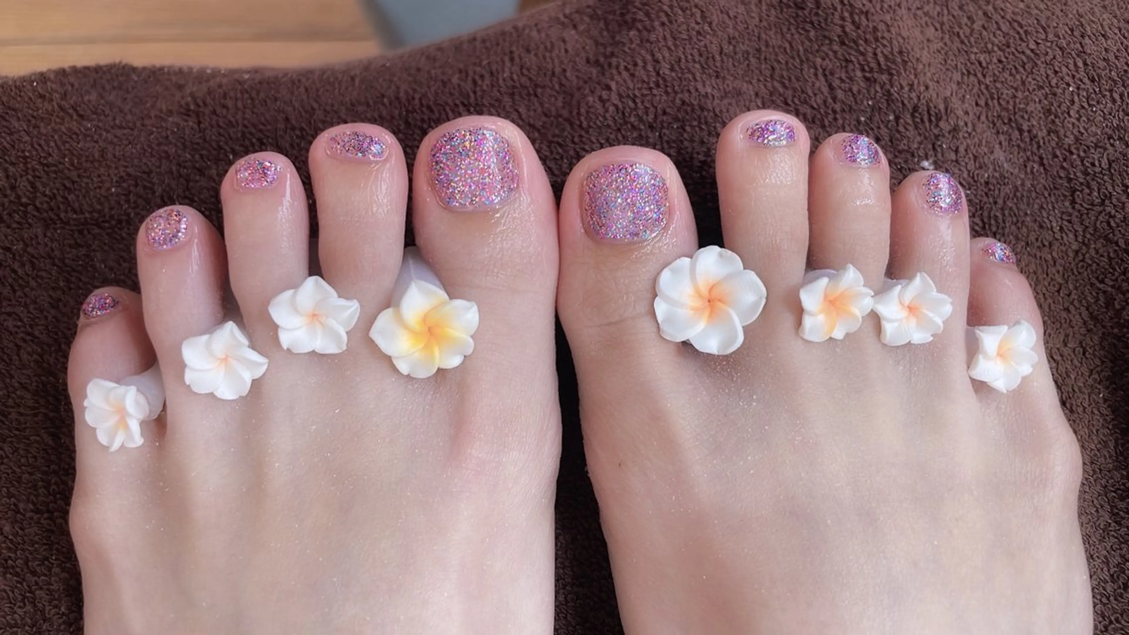 ネイル フットネイル Amoureuse Satomiのネイルデザイン