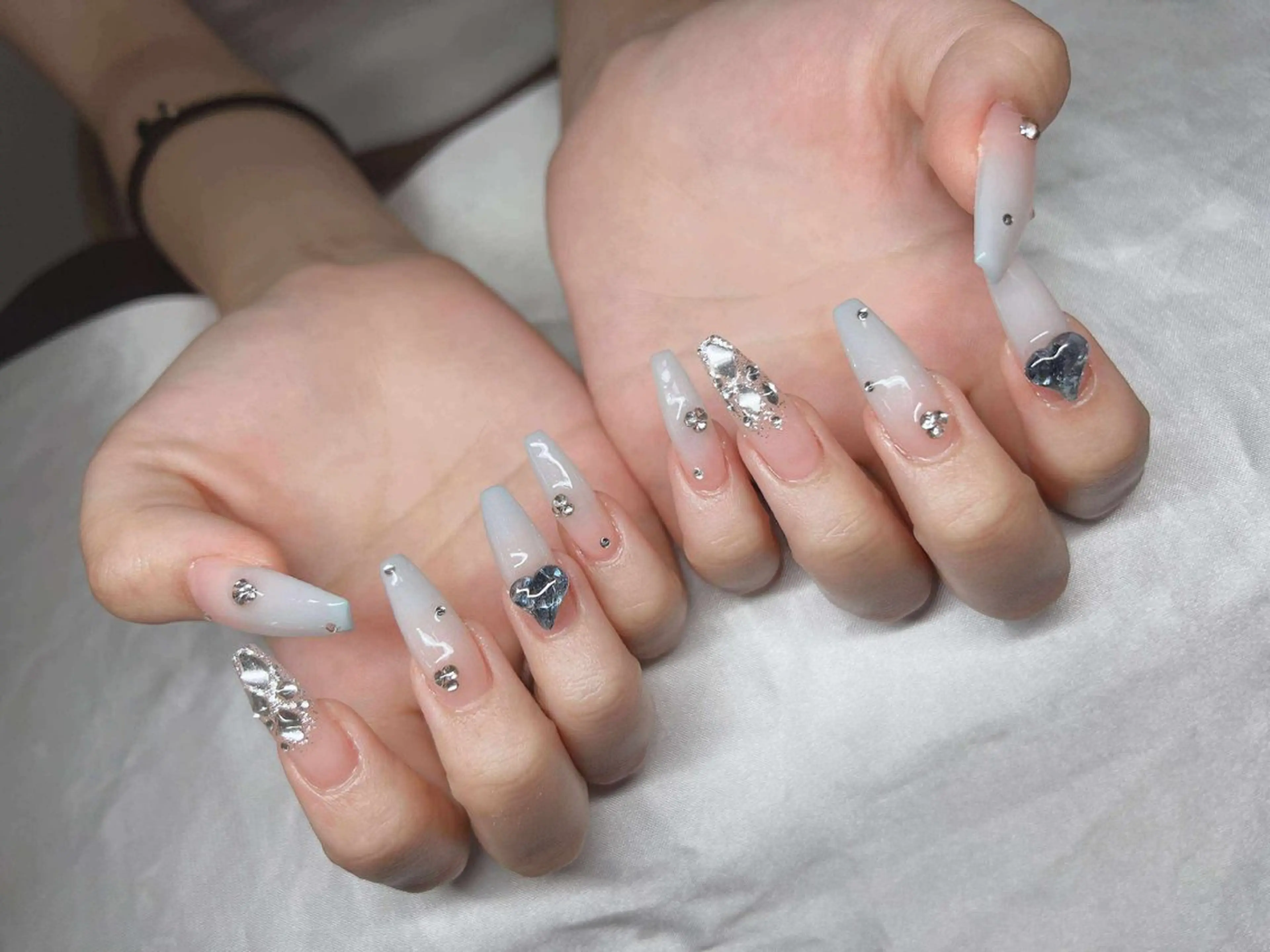 ネイル ハンドネイル Lee Nailsのネイルデザイン
