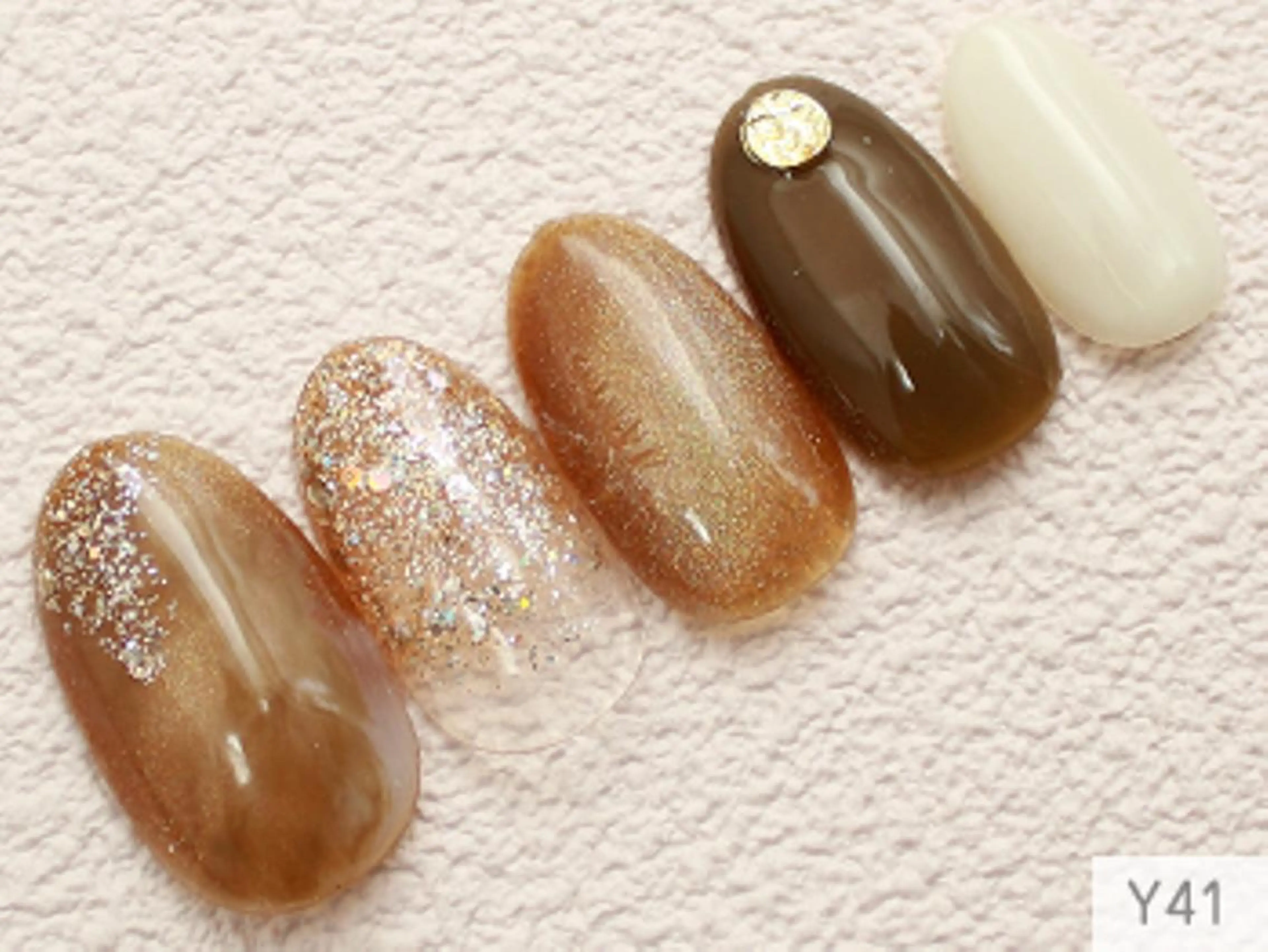 ネイル アートネイル ジェルネイル マグネットネイル 🤍 Janのネイルデザイン