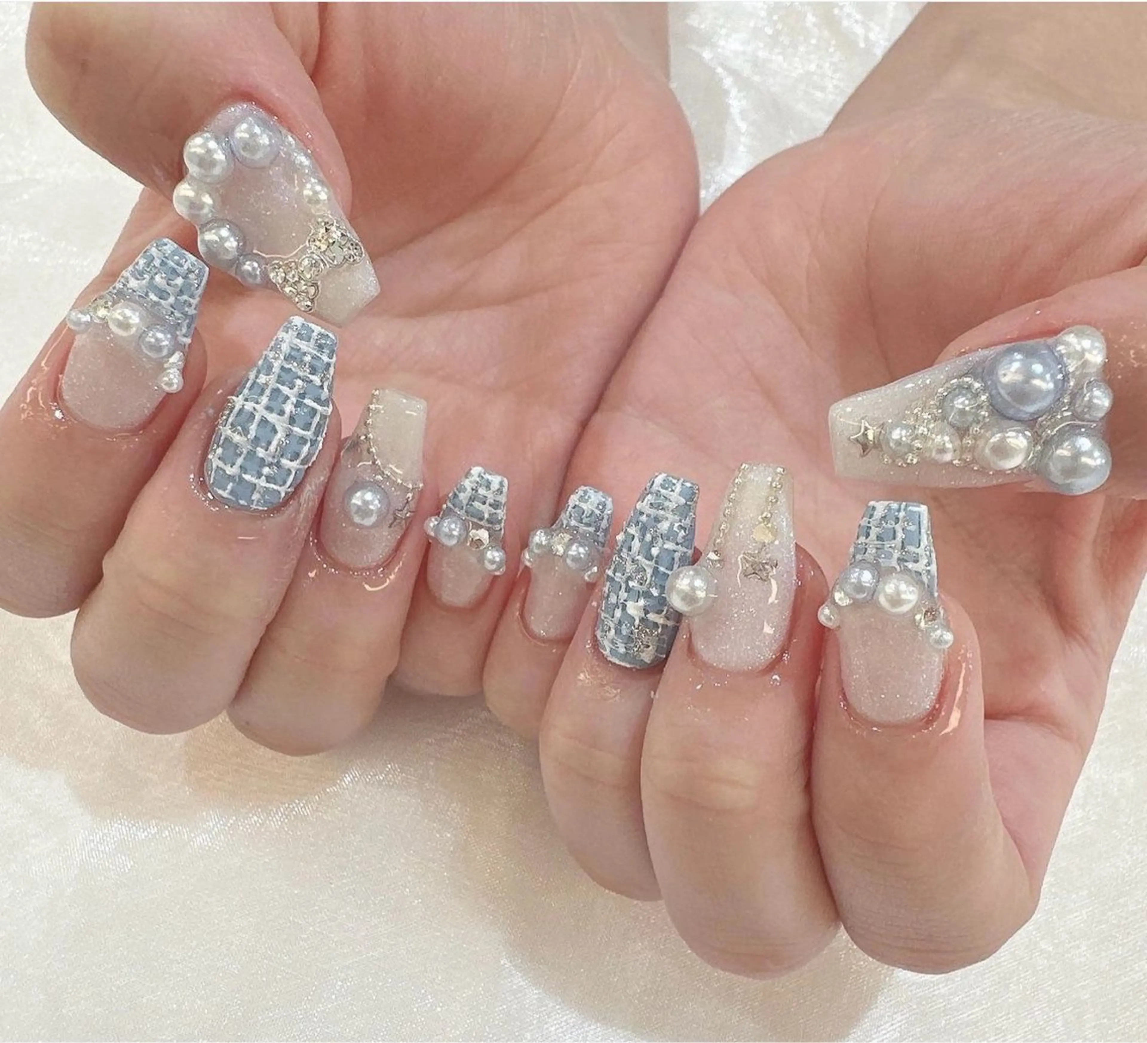 ネイル アートネイル グラデーション キラキラネイル ニュアンスネイル オフィスネイル Jenn Nail Salonのネイルデザイン