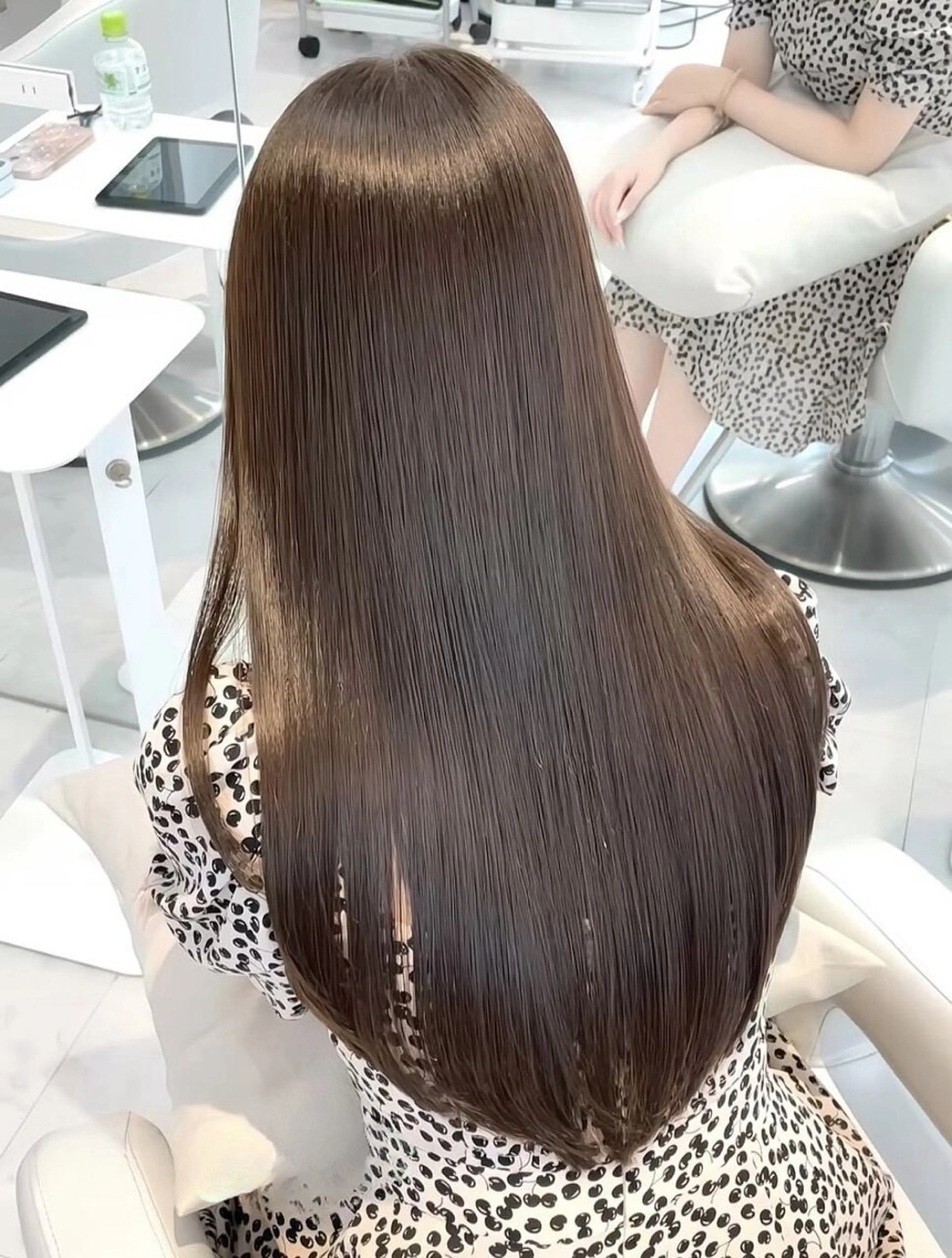 ロング ヘアカラー リン🔔ボブ cut ベージュカラー🤎のヘアスタイル