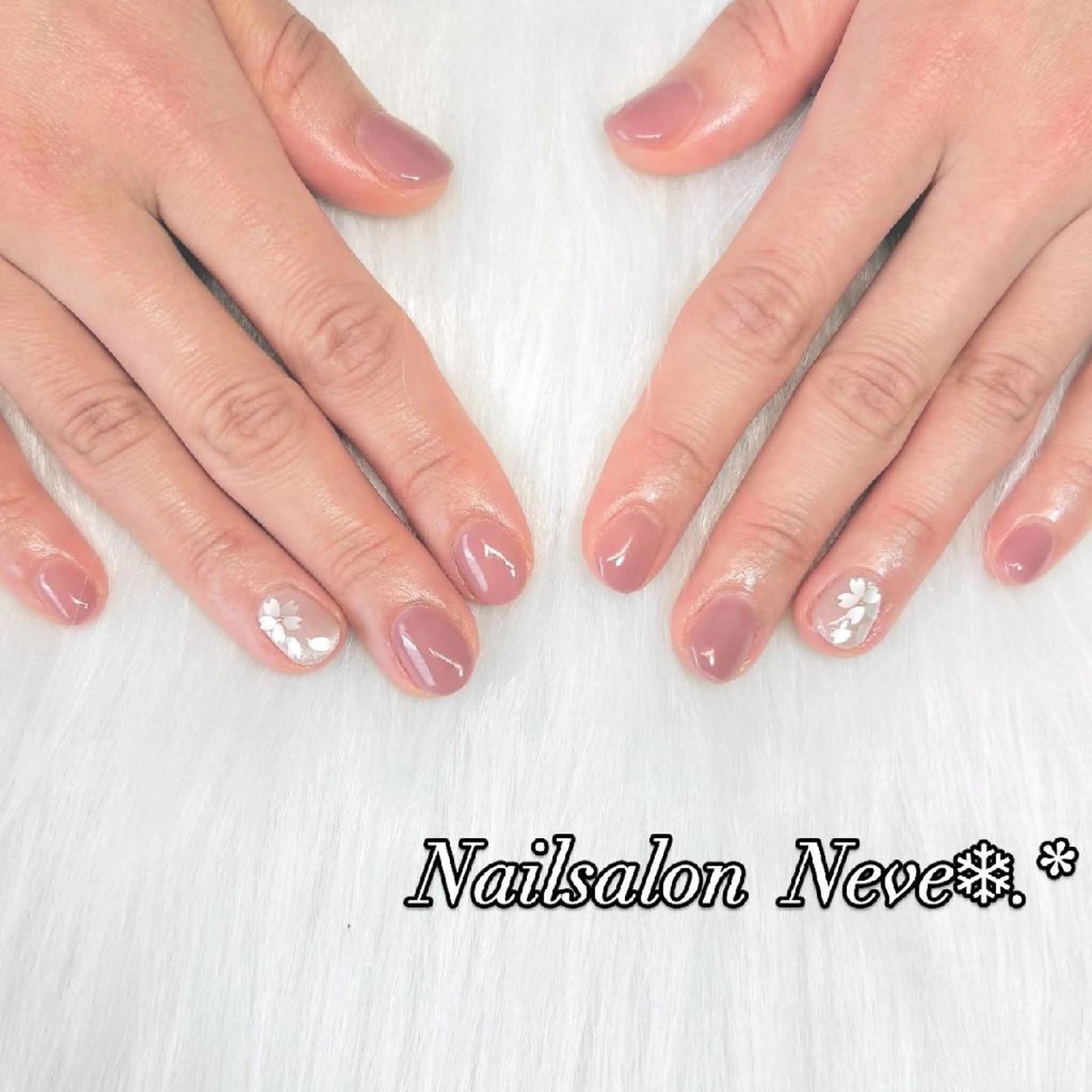ネイル Nailsalon Neve❄︎.*のネイルデザイン