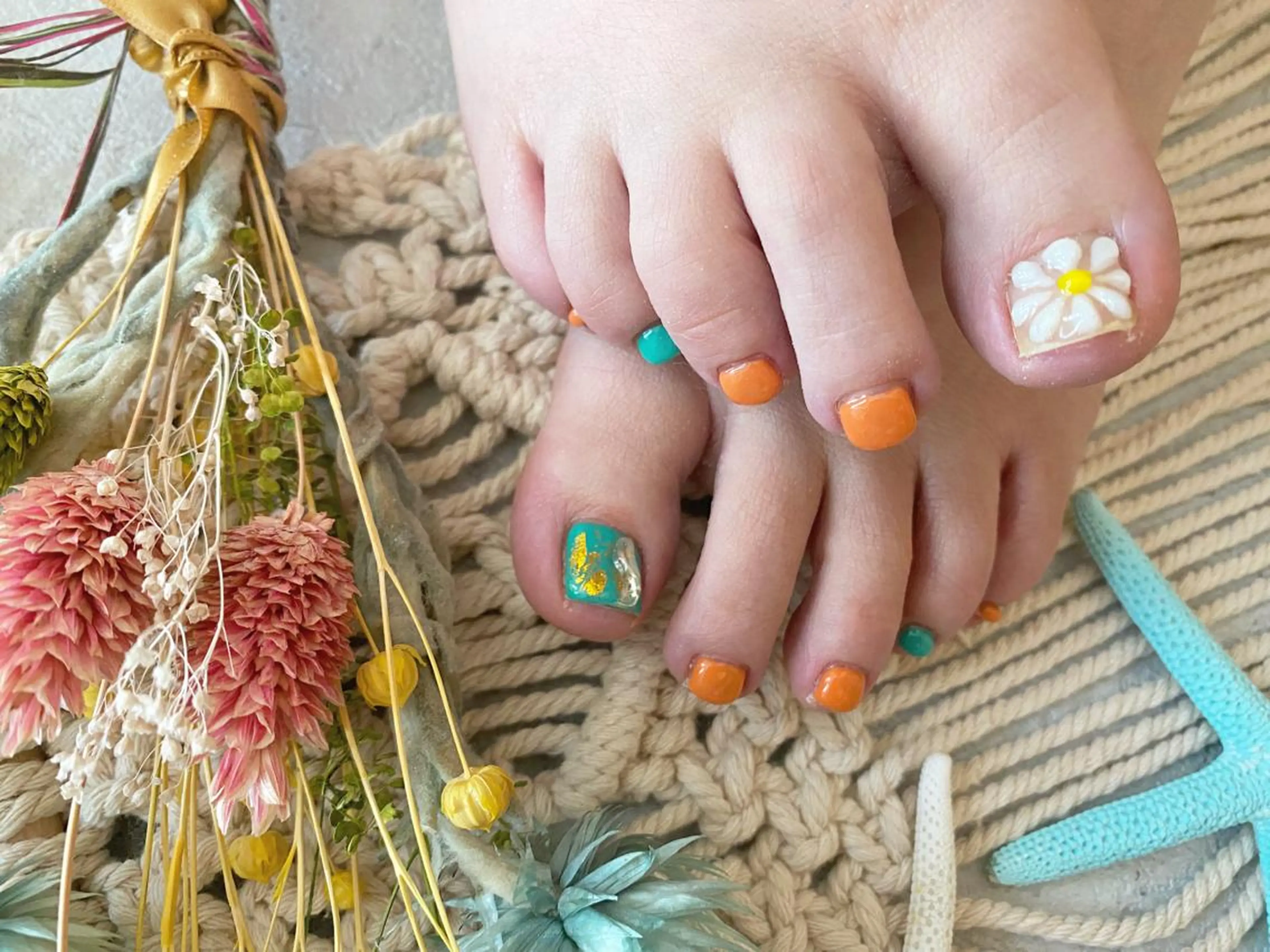 ネイル フットネイル ëmma nail_ by chulaのネイルデザイン