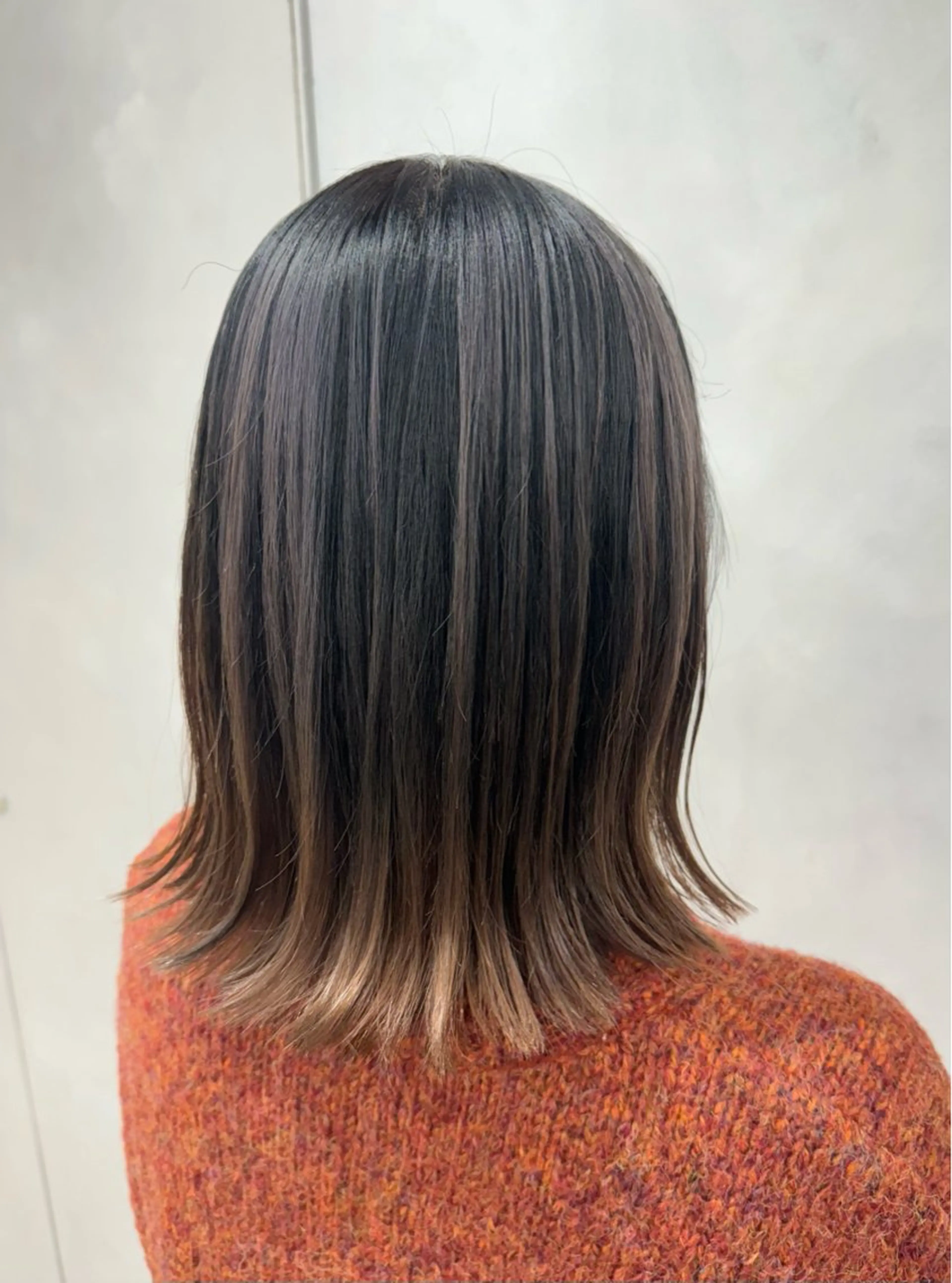 セミロング カラー ベージュカラー ブリーチ レッドカラー カット ヘアカラー トリートメント 透明感カラー✨艶髪 制作🌱山根あゆみのヘアスタイル