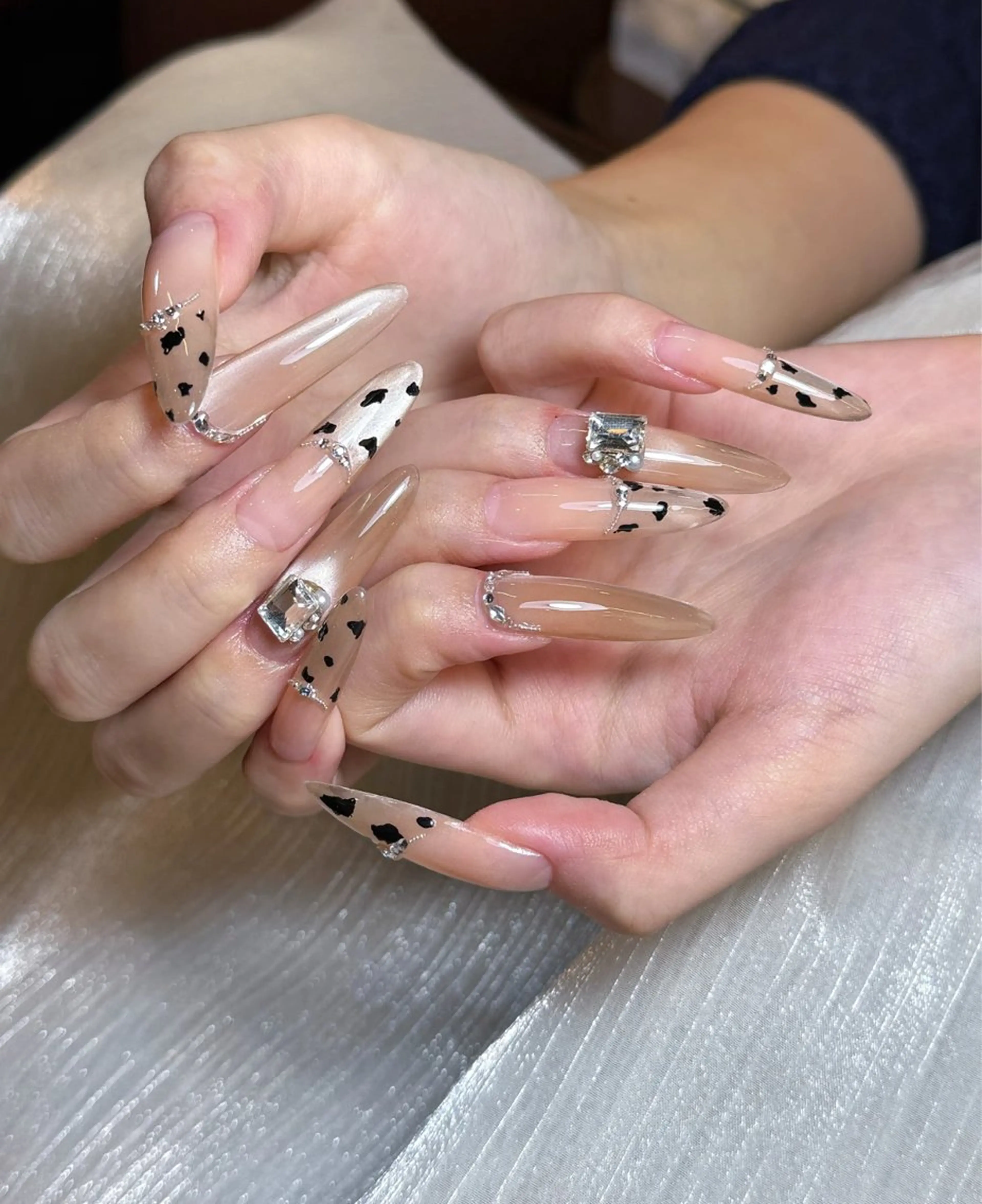 ネイル アートネイル 韓国ネイル 持ち込み ニュアンスネイル ワンカラーネイル イブ ネイリのネイルデザイン