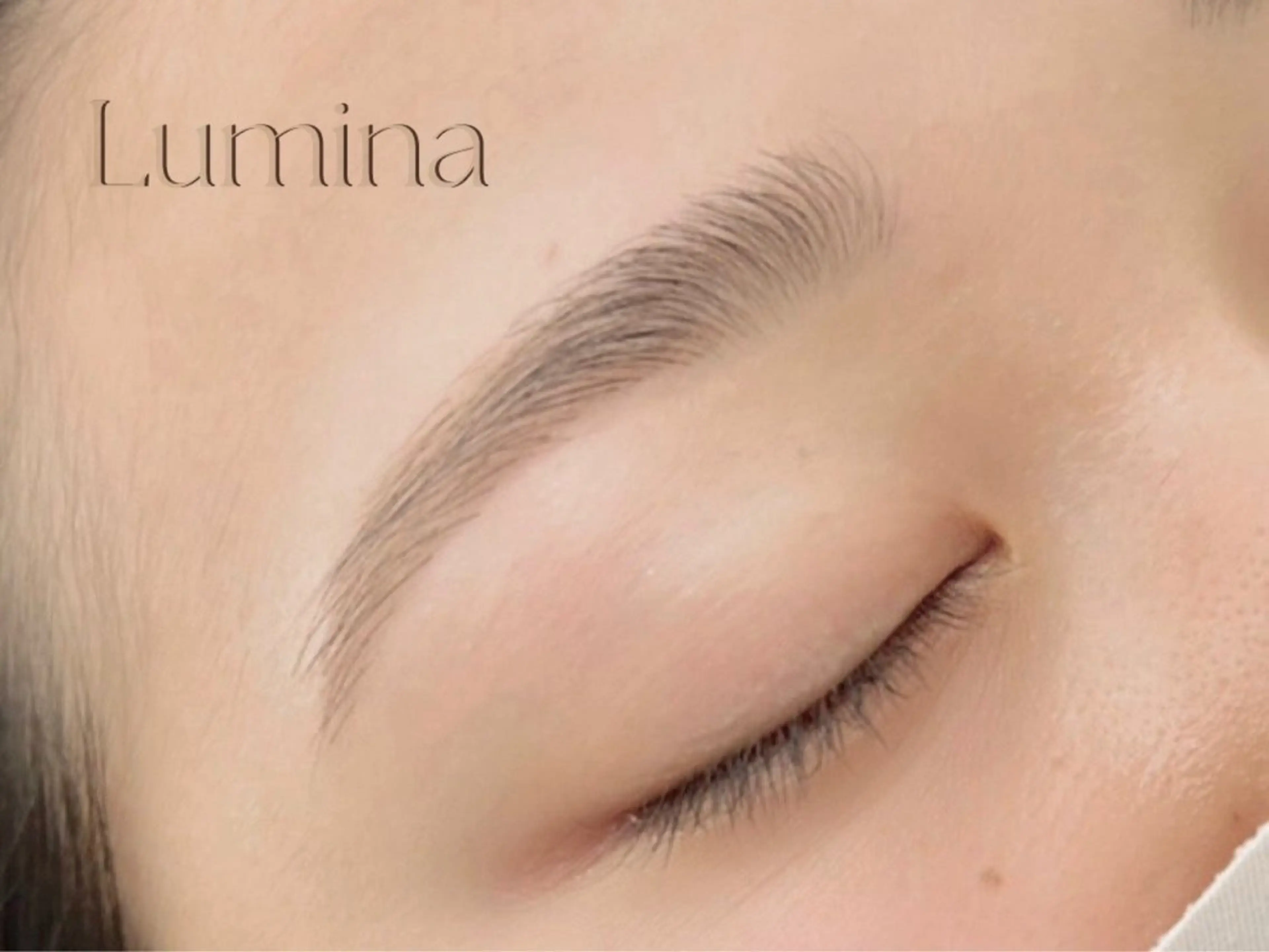 アイブロウ ワックス脱毛 Lumina Fuyumiのマツエク・マツパデザイン