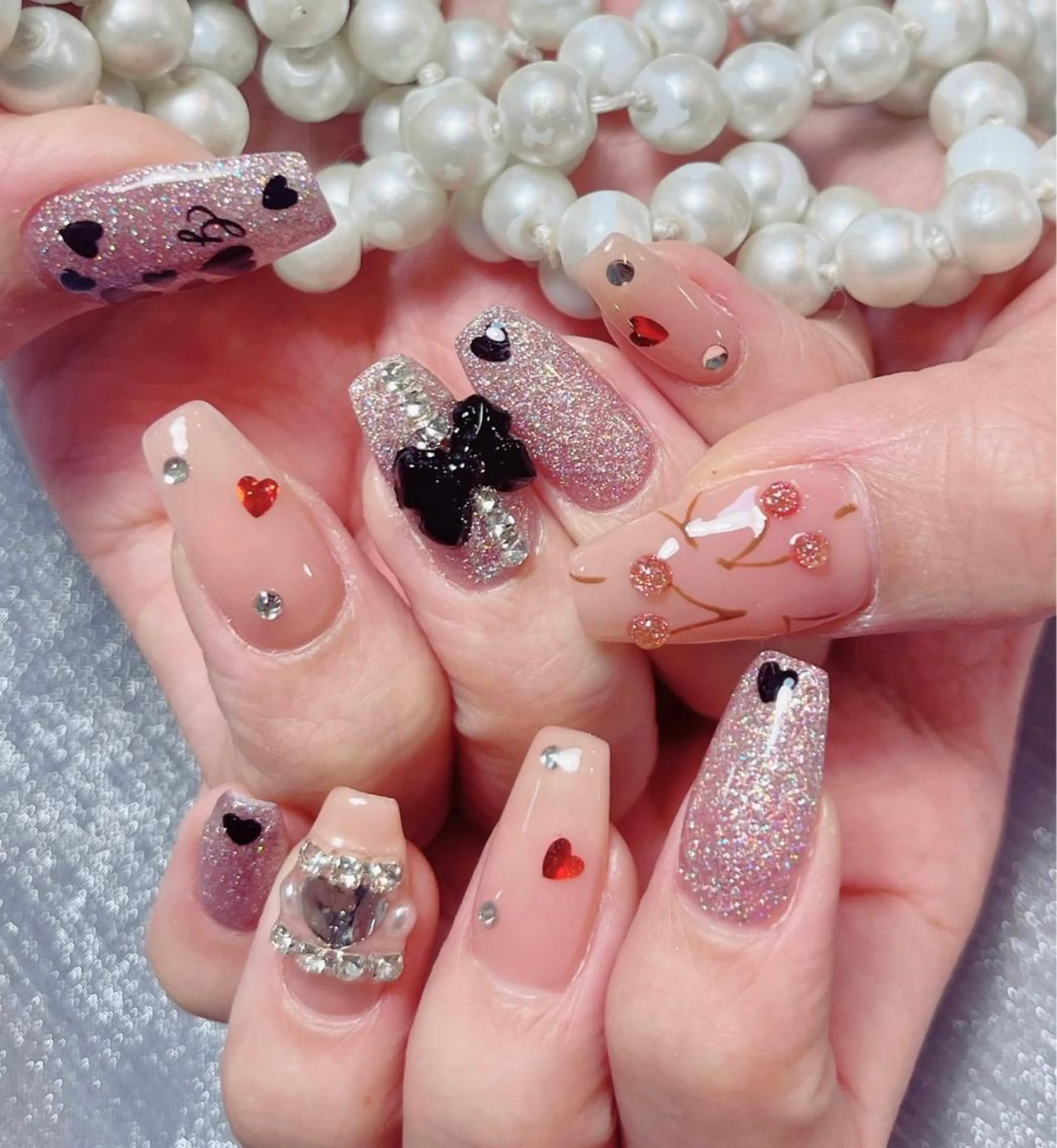 ネイル ハンドネイル フットネイル 💅E•U•B NAIL🌹所属・横浜市中区曙町 ネイルE·U·Bのネイルデザイン