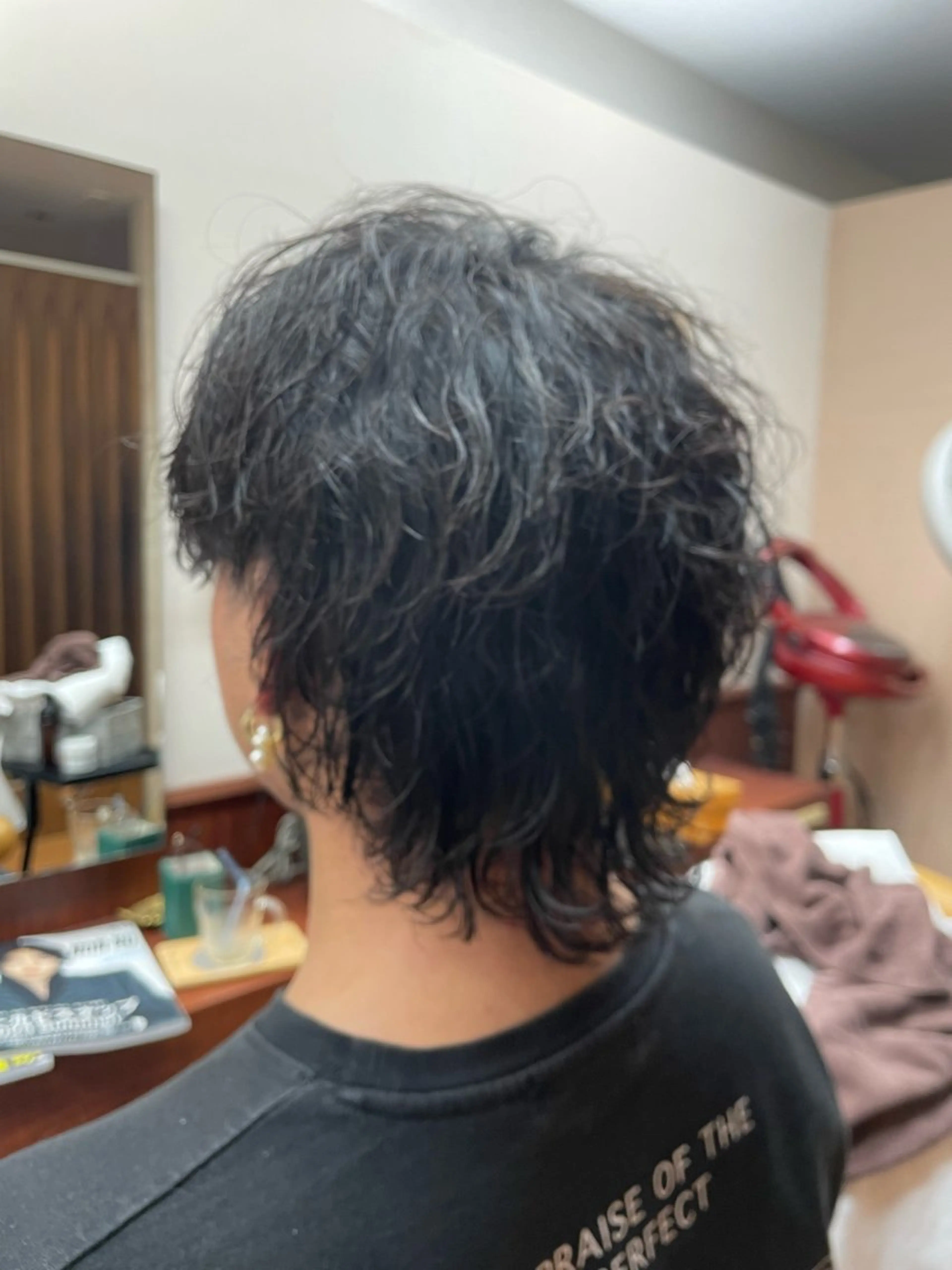 ミディアム メンズ ルキ🌈ブリーチカラ ー&メンズパーマ🦄のヘアスタイル