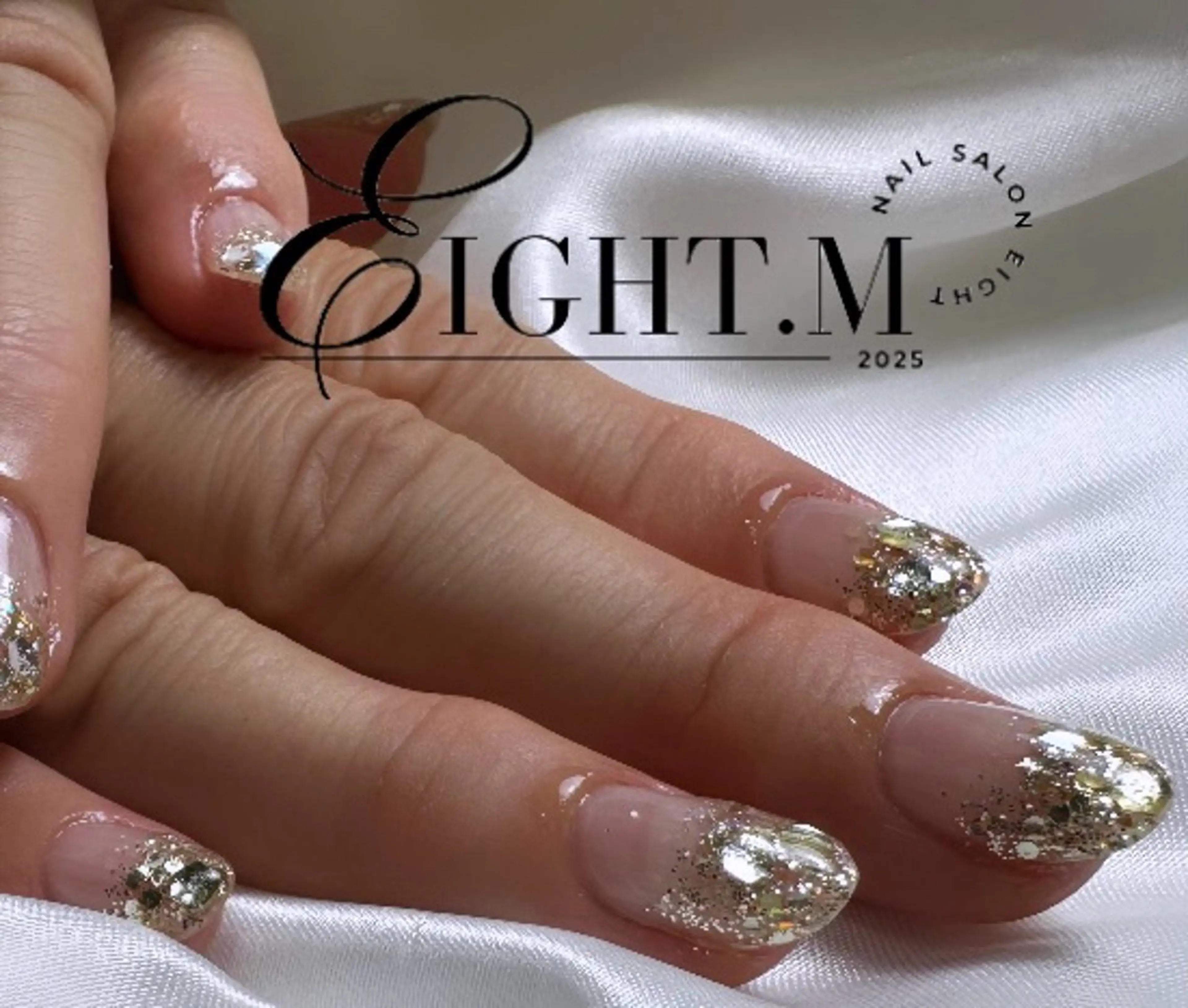 ワンカラーorラメグラデーション(クリアベース)の写真