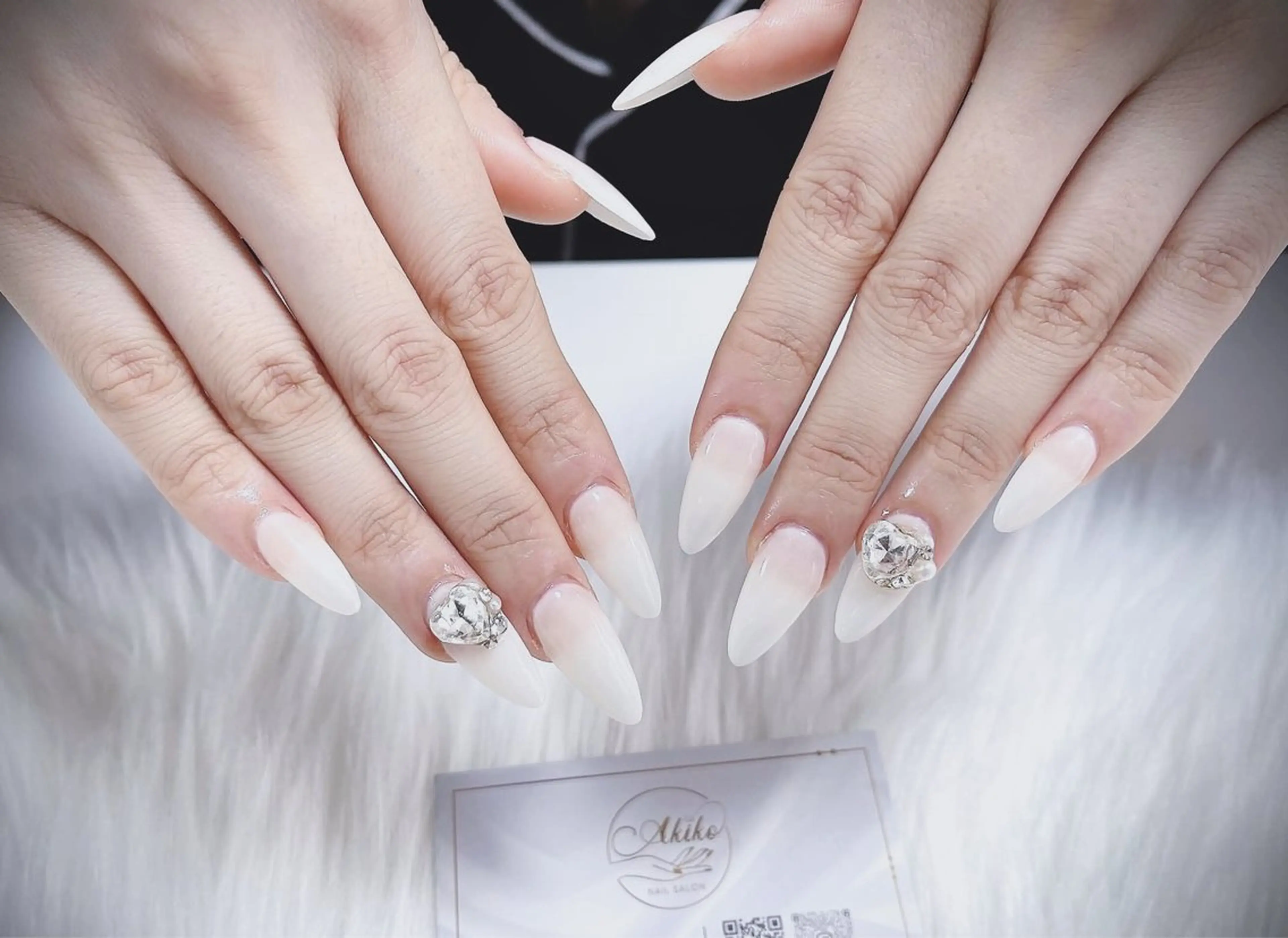 ネイル フットネイル ジェルネイル 韓国ネイル マグネットネイル 持ち込み ハンドネイル Akiko ネイルサロン所属・AKIKO ネイルサロンのネイルデザイン